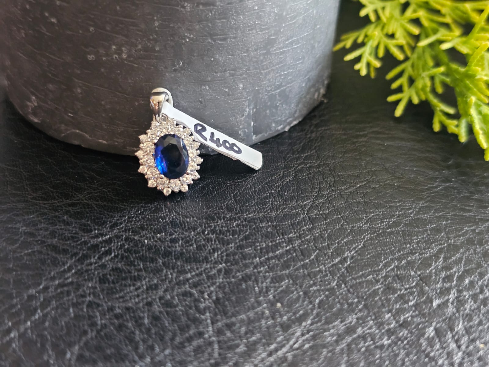 14mm Blue Oval Topaz