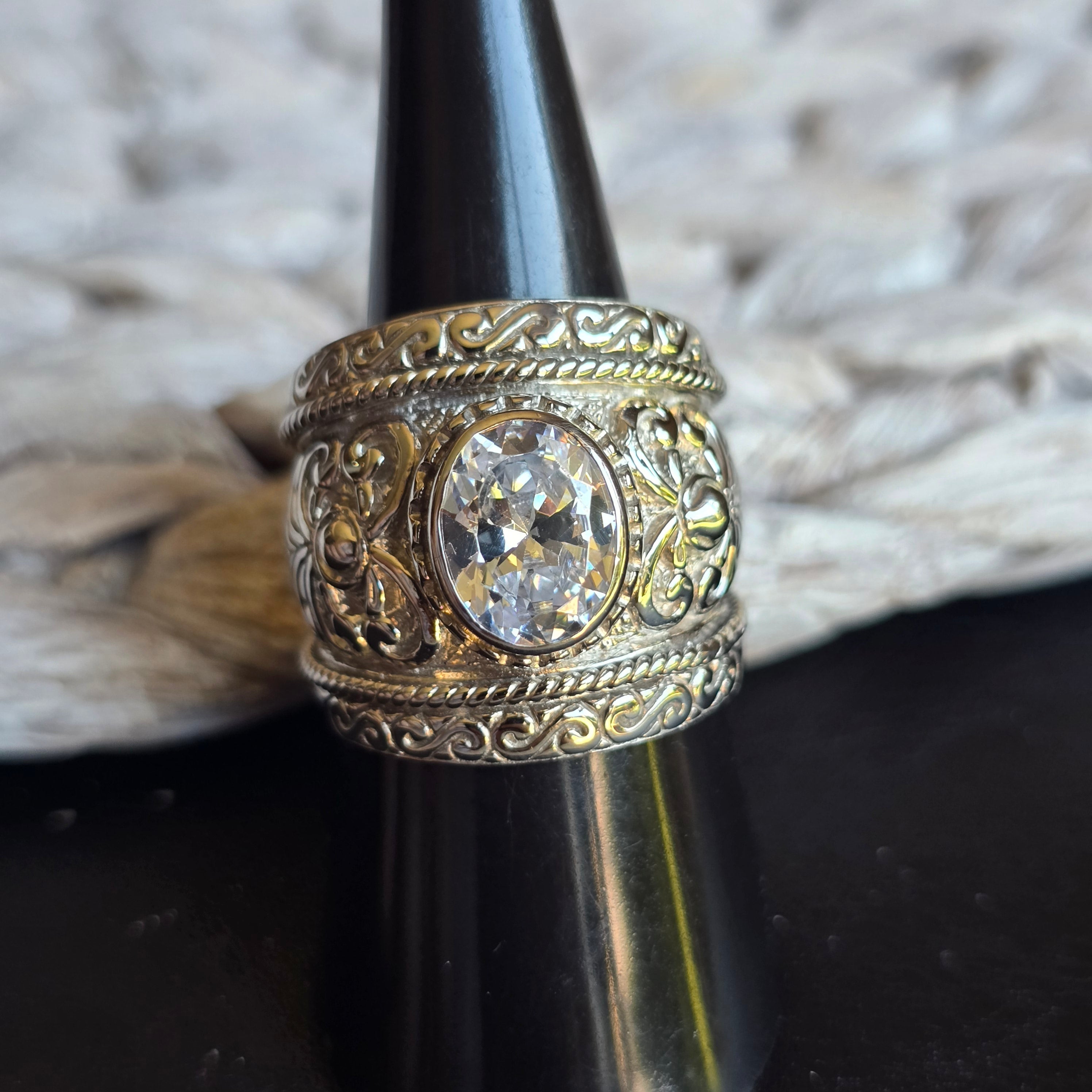 Oval Vintage ring