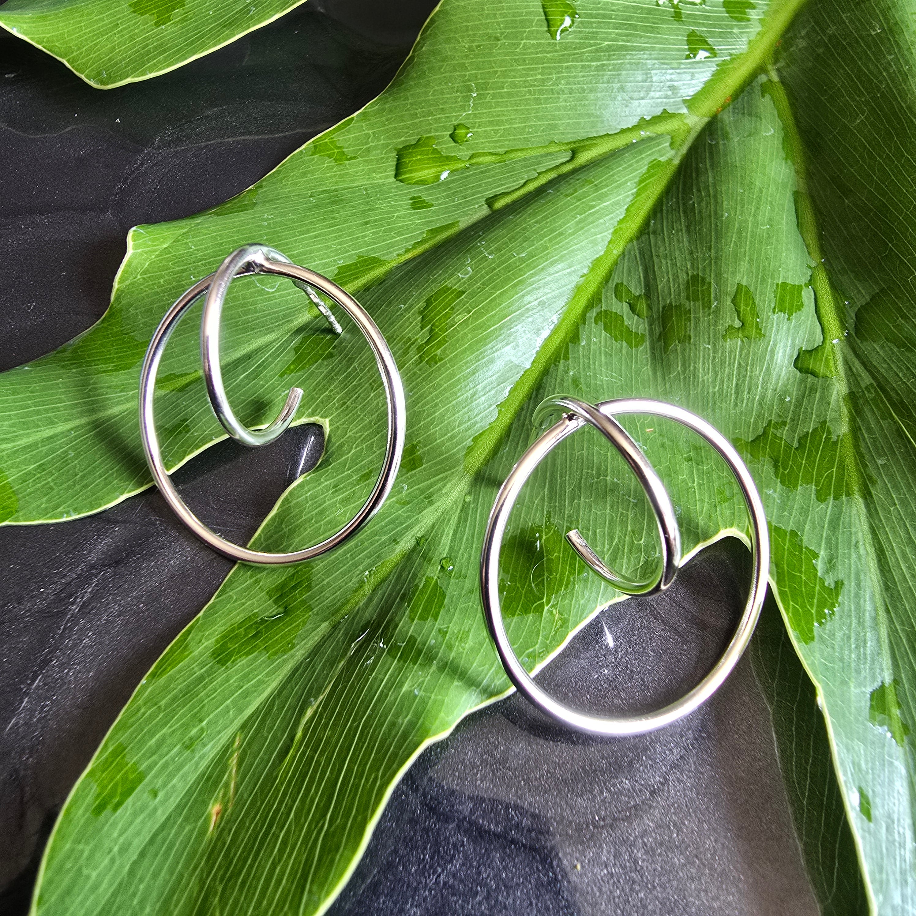 28mm Circular Studs