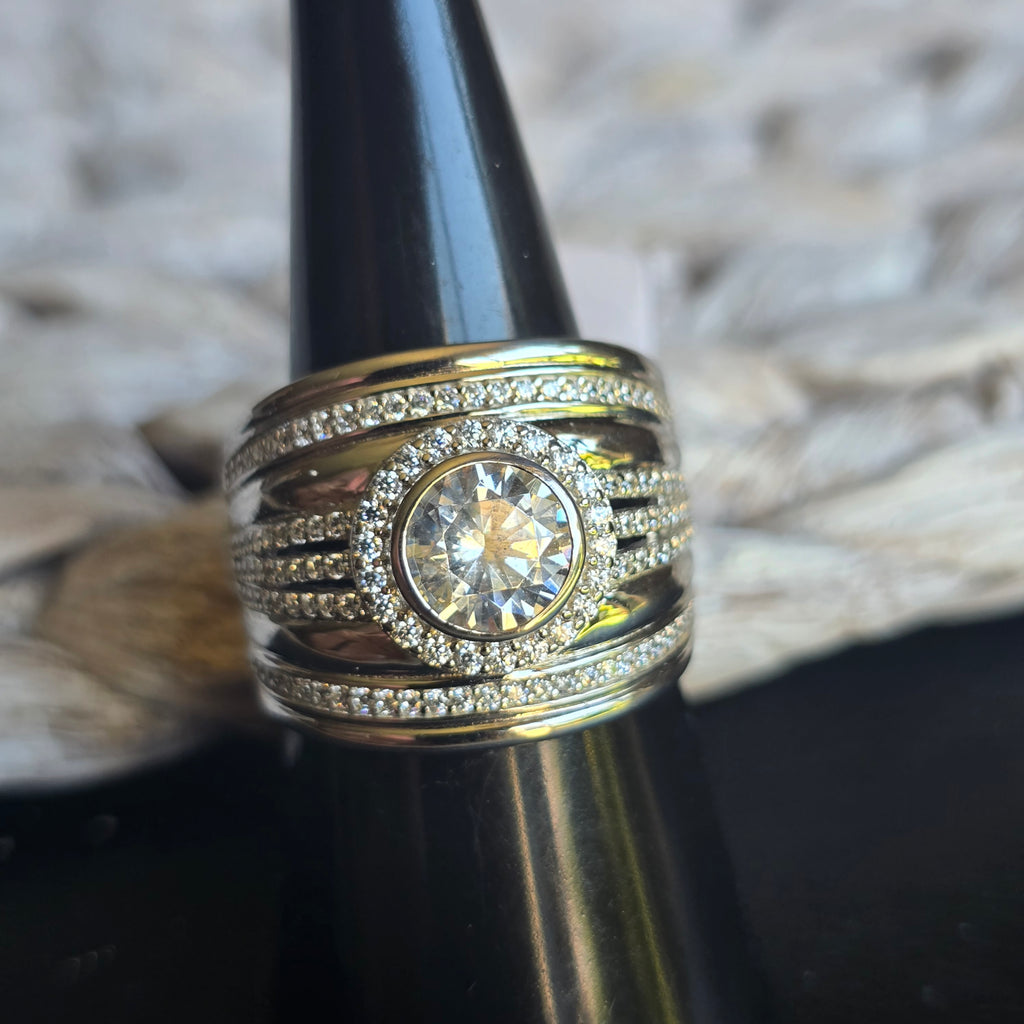 Round Halo Cz ring