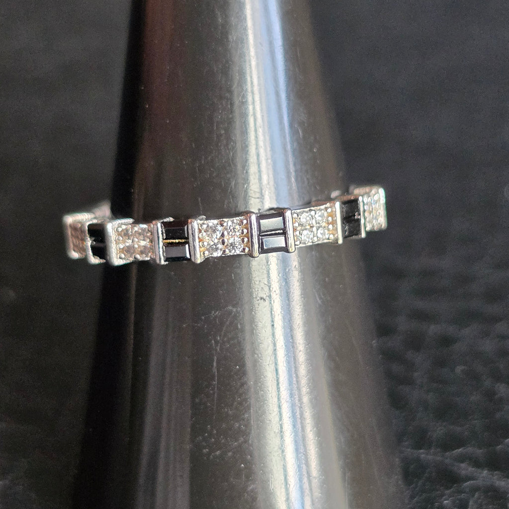 Fine Black Onyx ring
