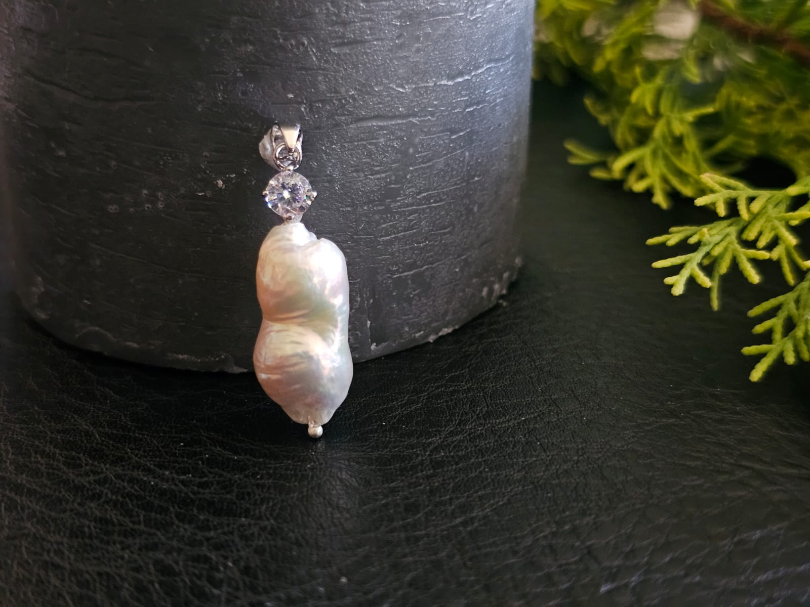 30mm Cz Baroque Pearl