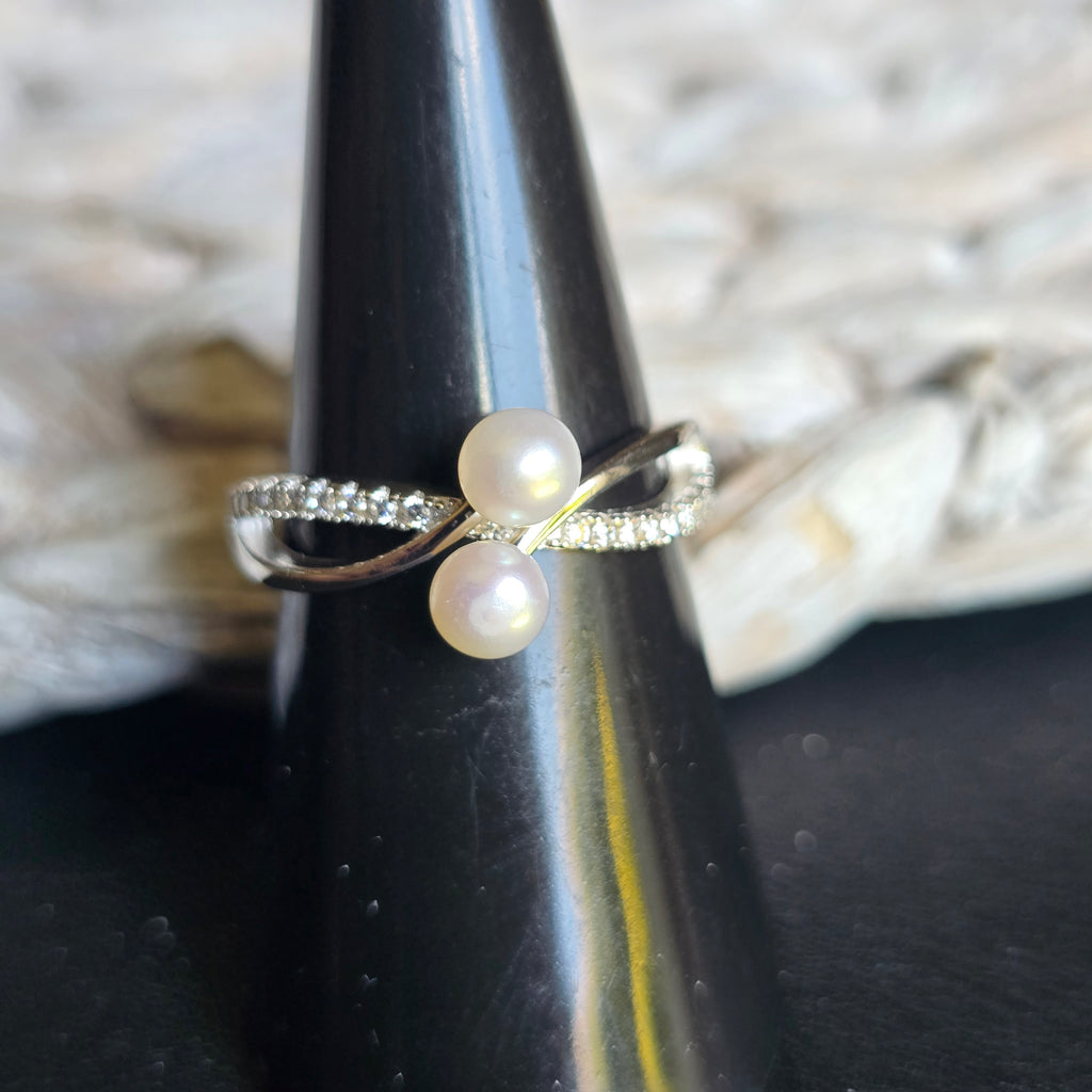 Double Pearl ring