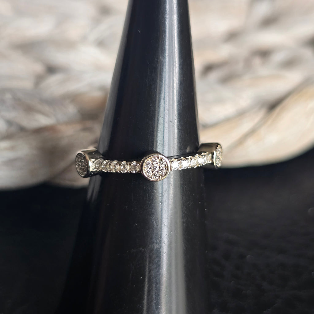 Round Cz ring