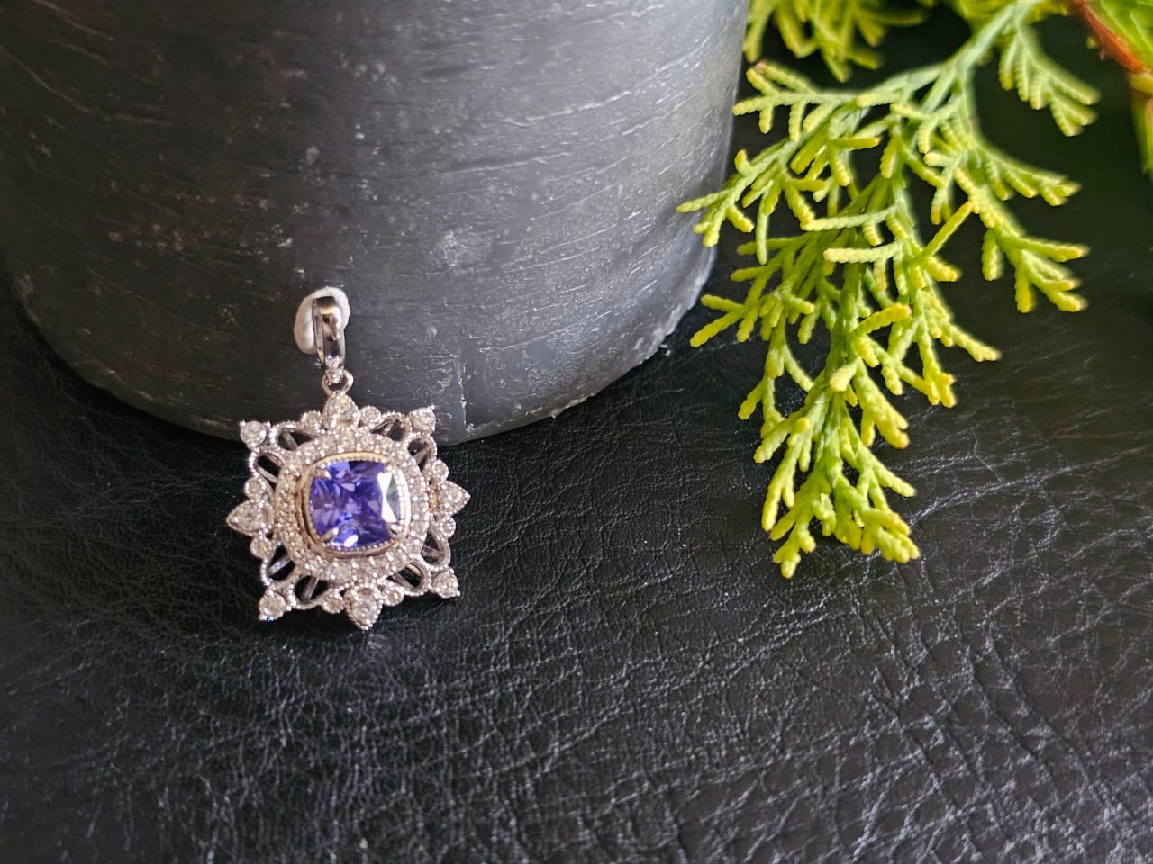 22mm Antique Purple