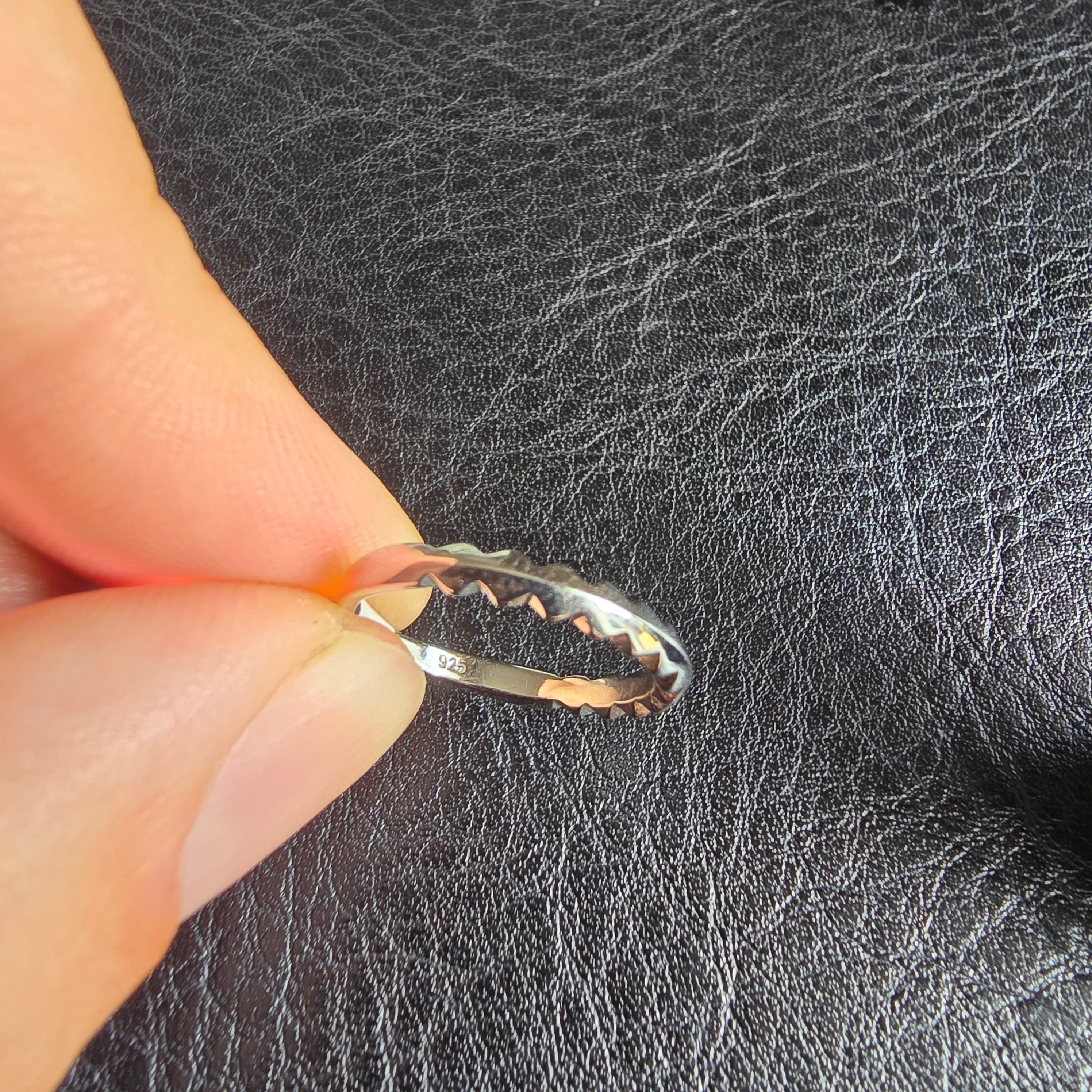 Waved Plain ring