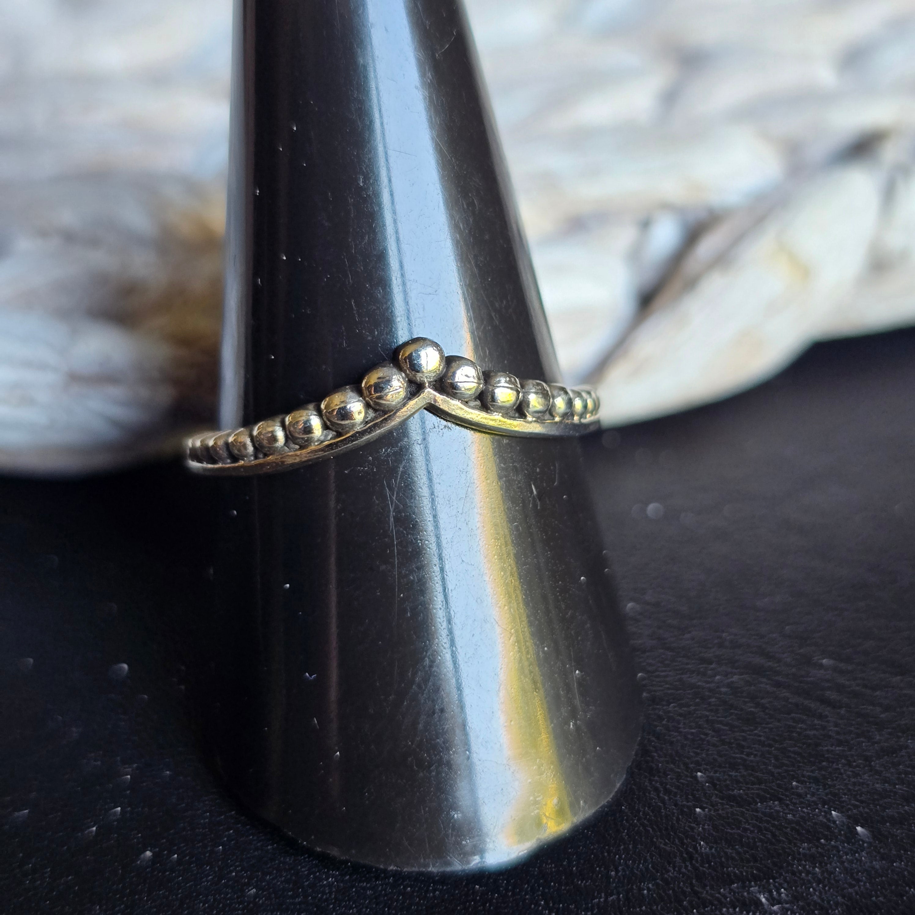 Tiara Ball ring
