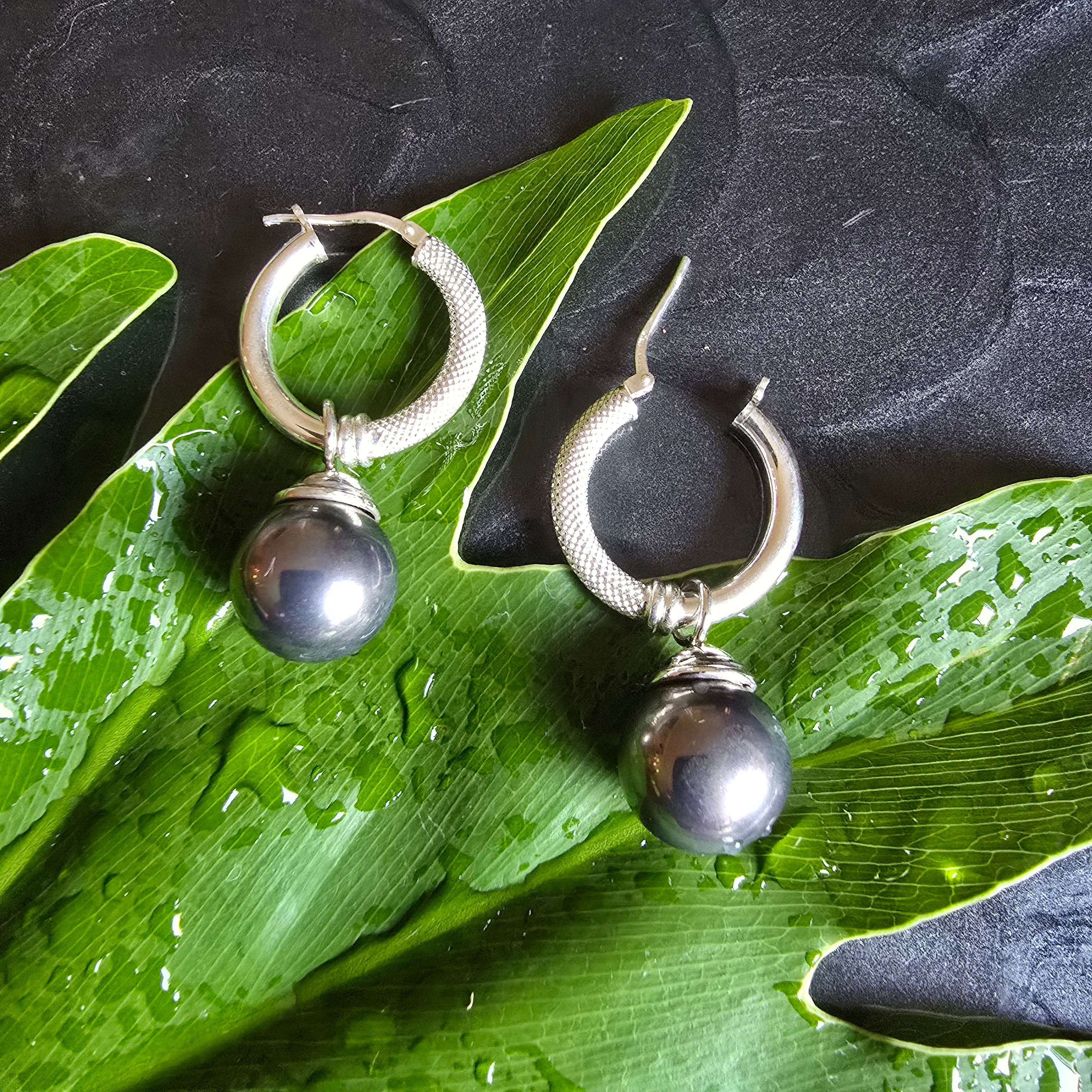 36mm Grey Shell Pearl