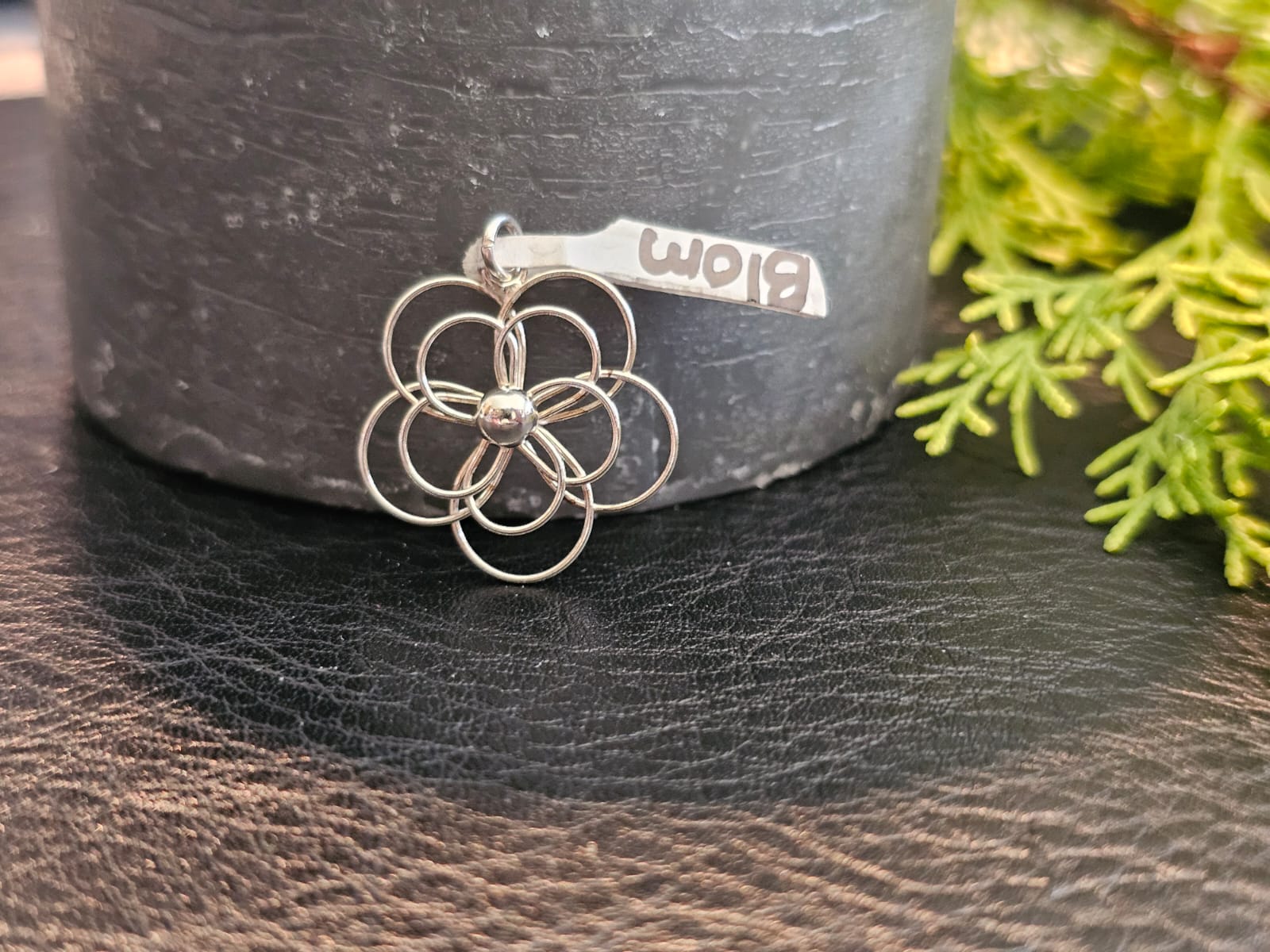 22mm Flower