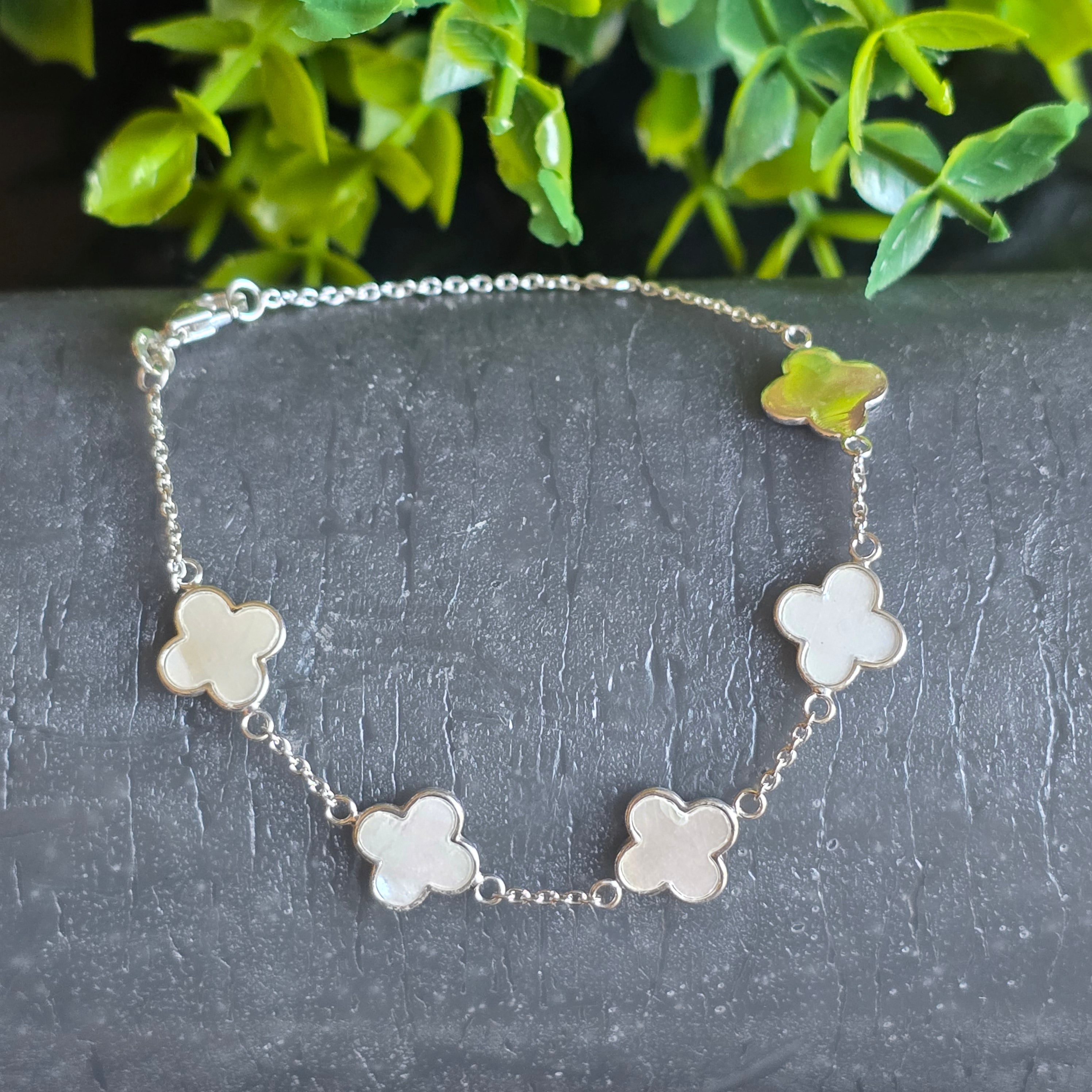 19cm Van Cleef Mother of Pearl Bracelet