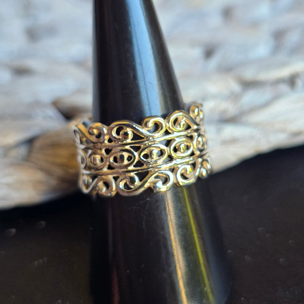 Filigree Eternity ring