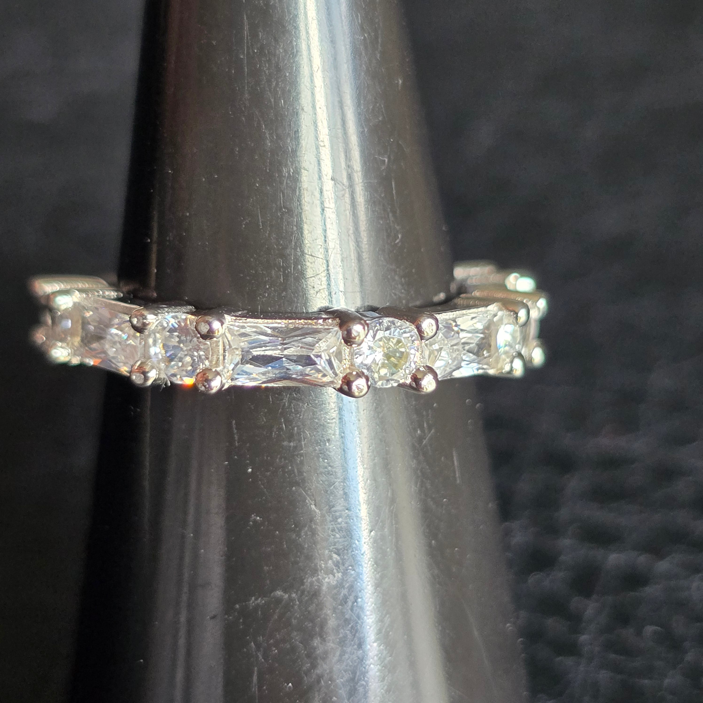 Half Round Cz