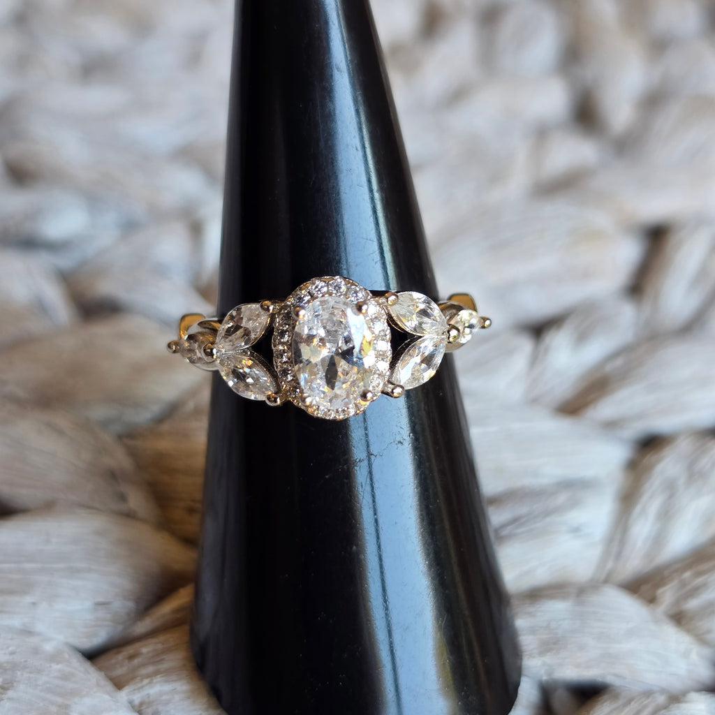Oval Halo Cz ring