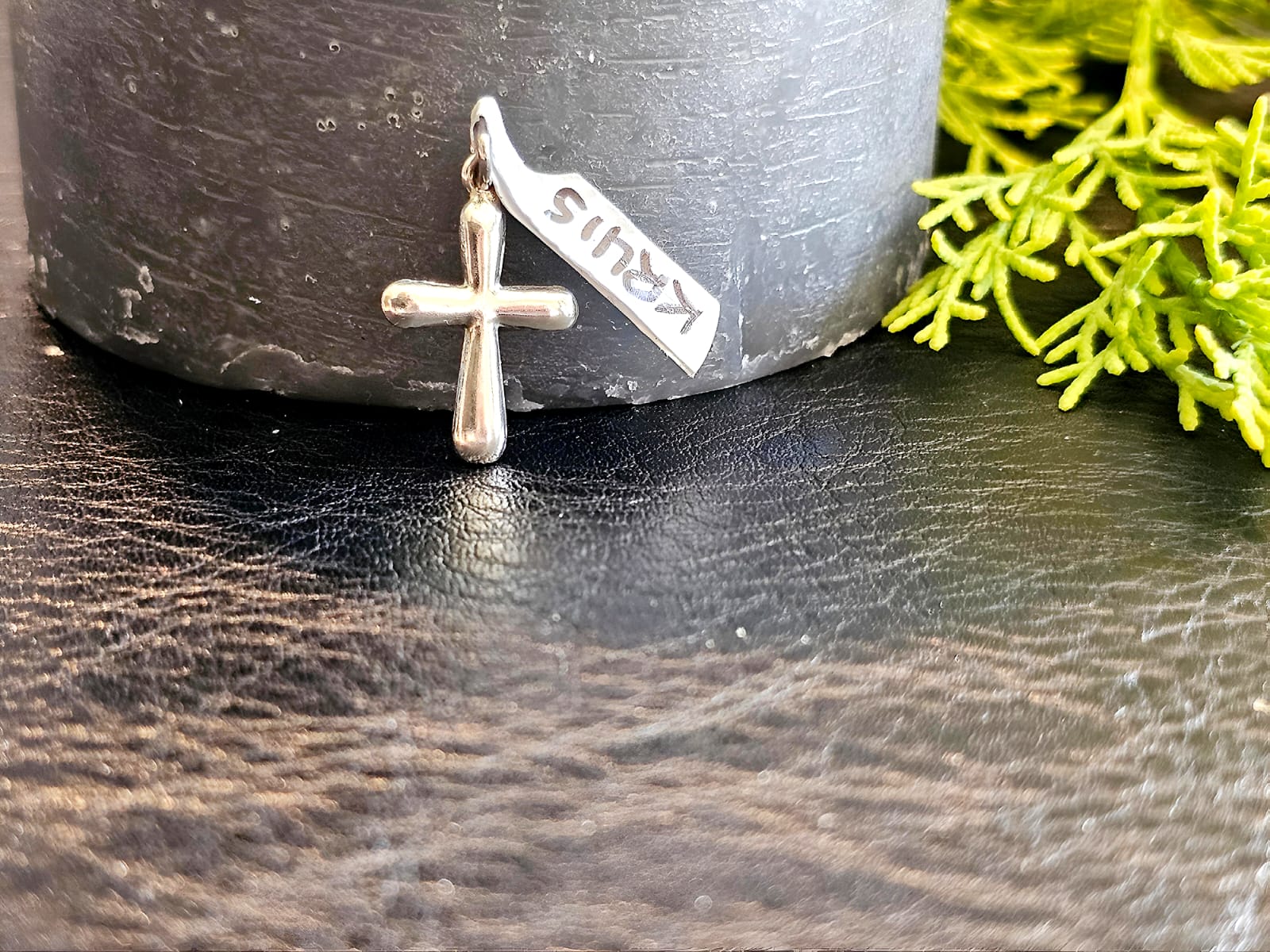 21x14mm Cross