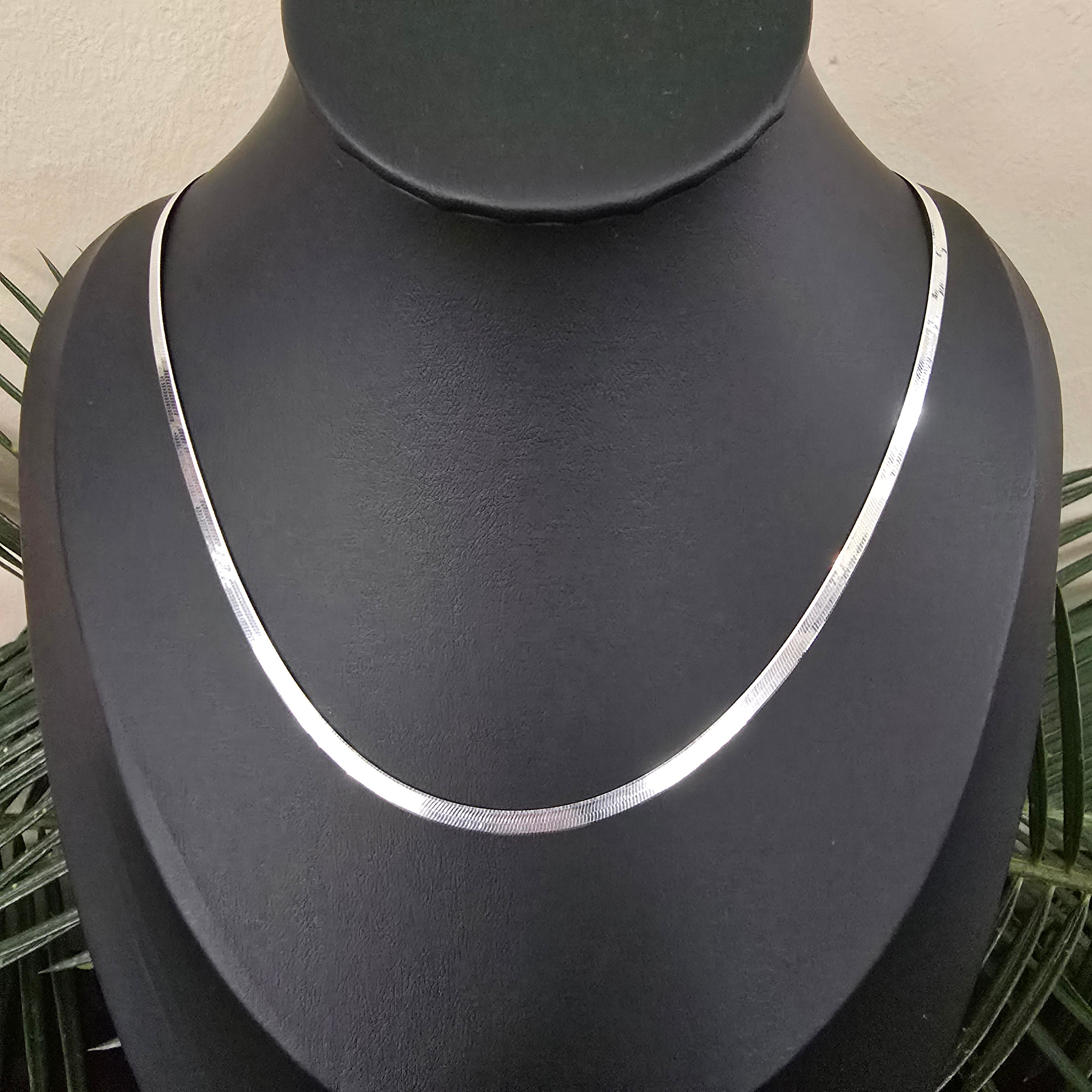 45 4mm Snake Necklace
