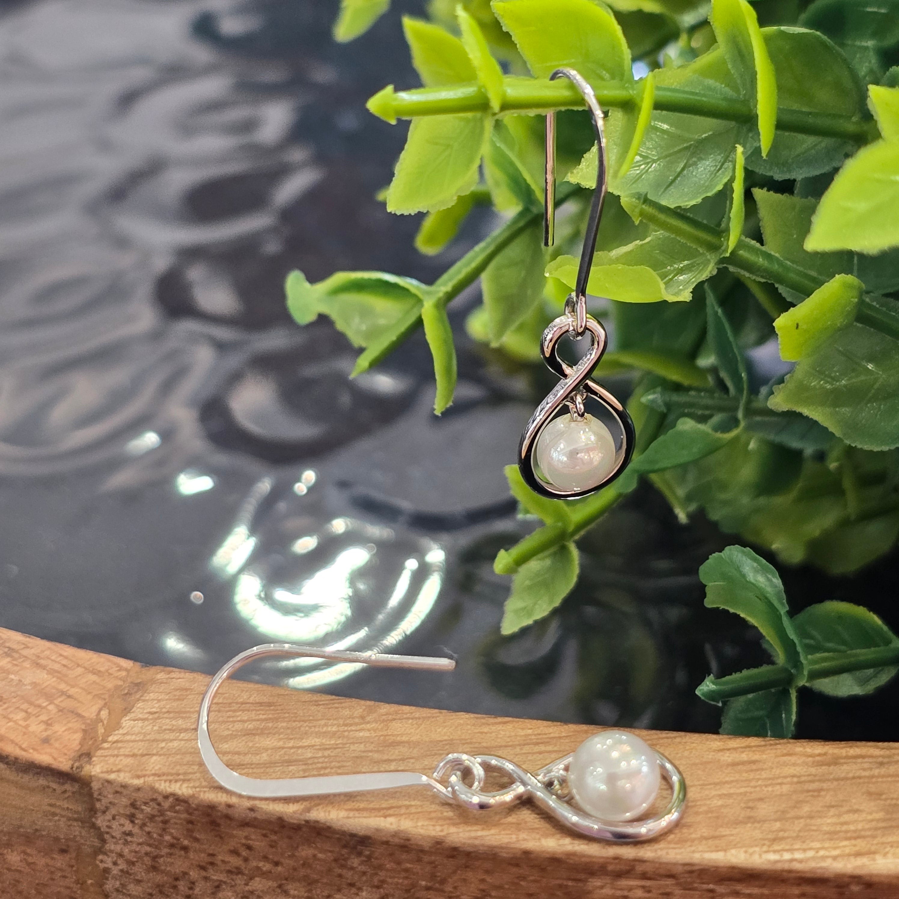 38mm Dangling Infinity