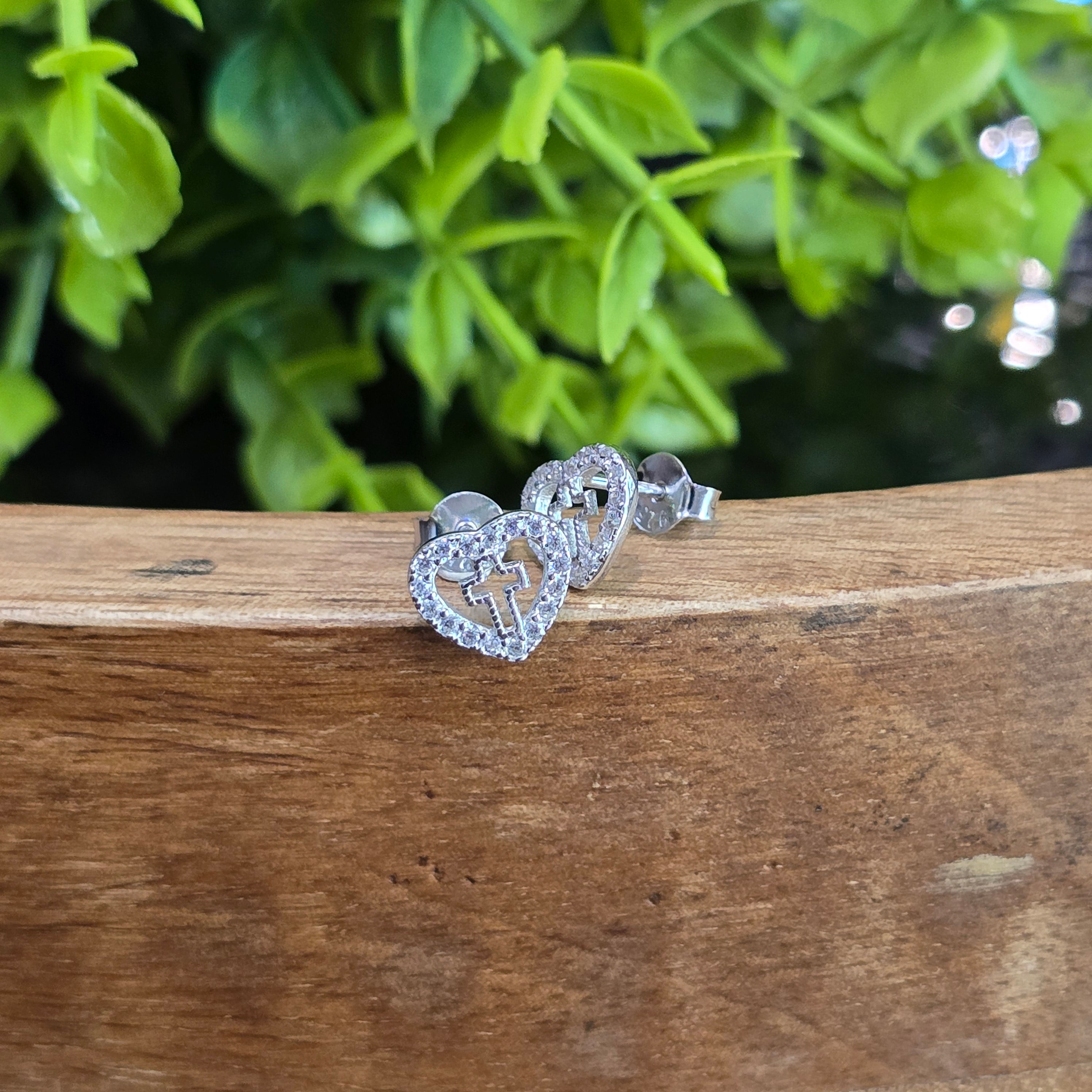 Heart ✝️ Cz Studs