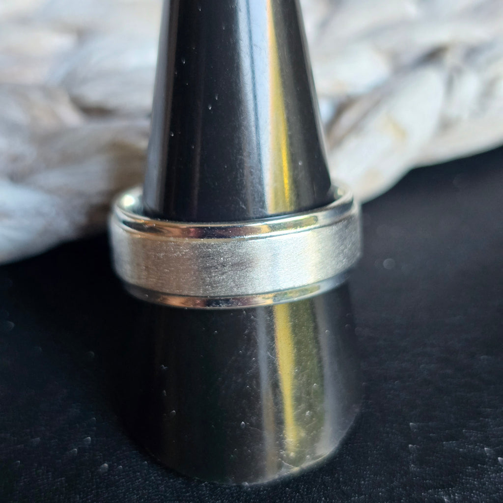 Brushed ring