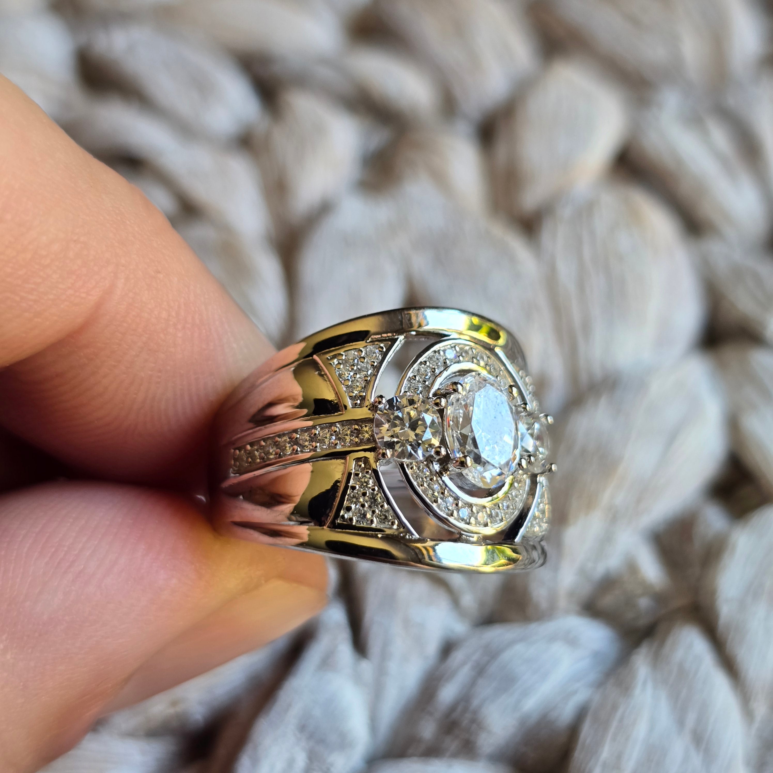 Oval Halo Ring