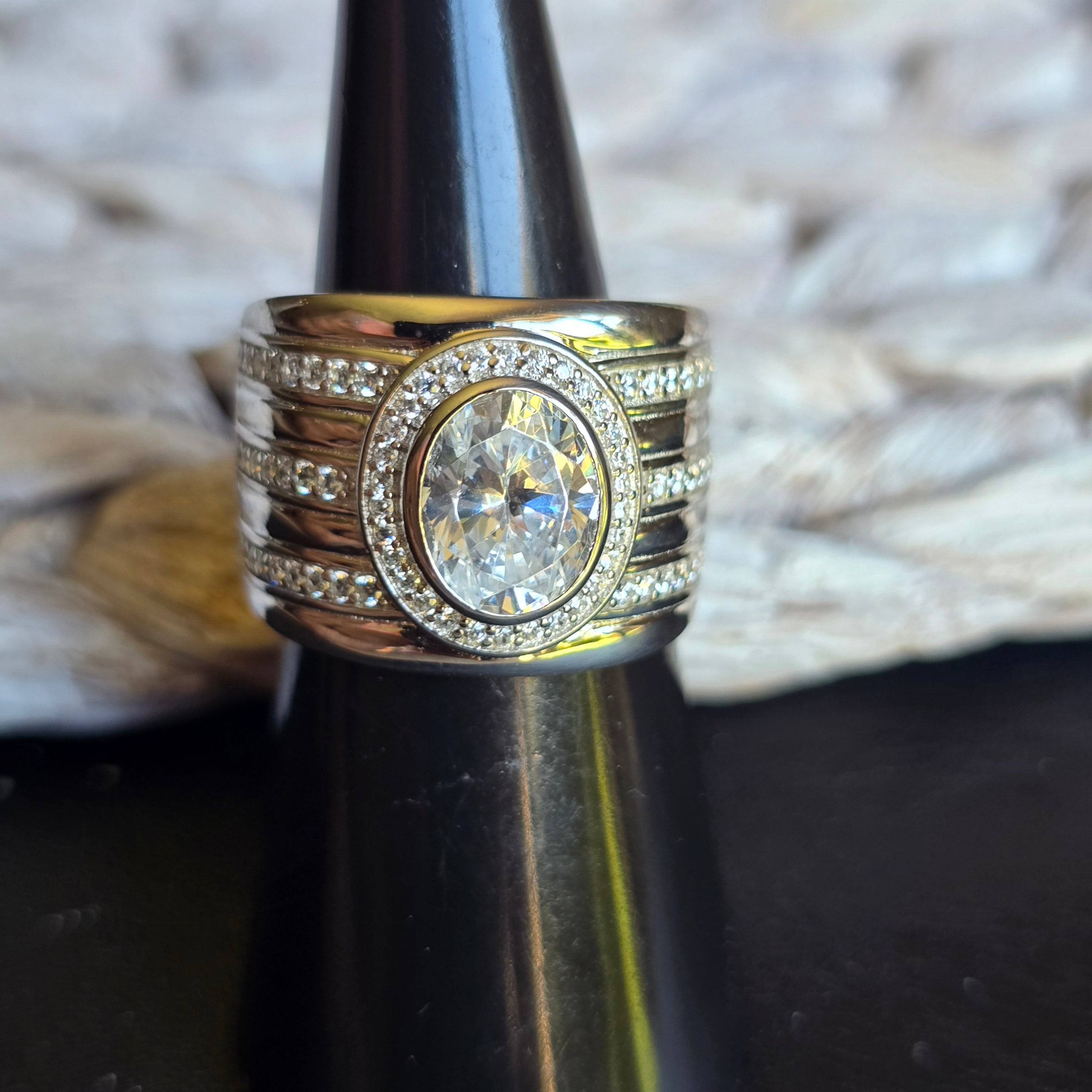 Oval Halo Cz ring