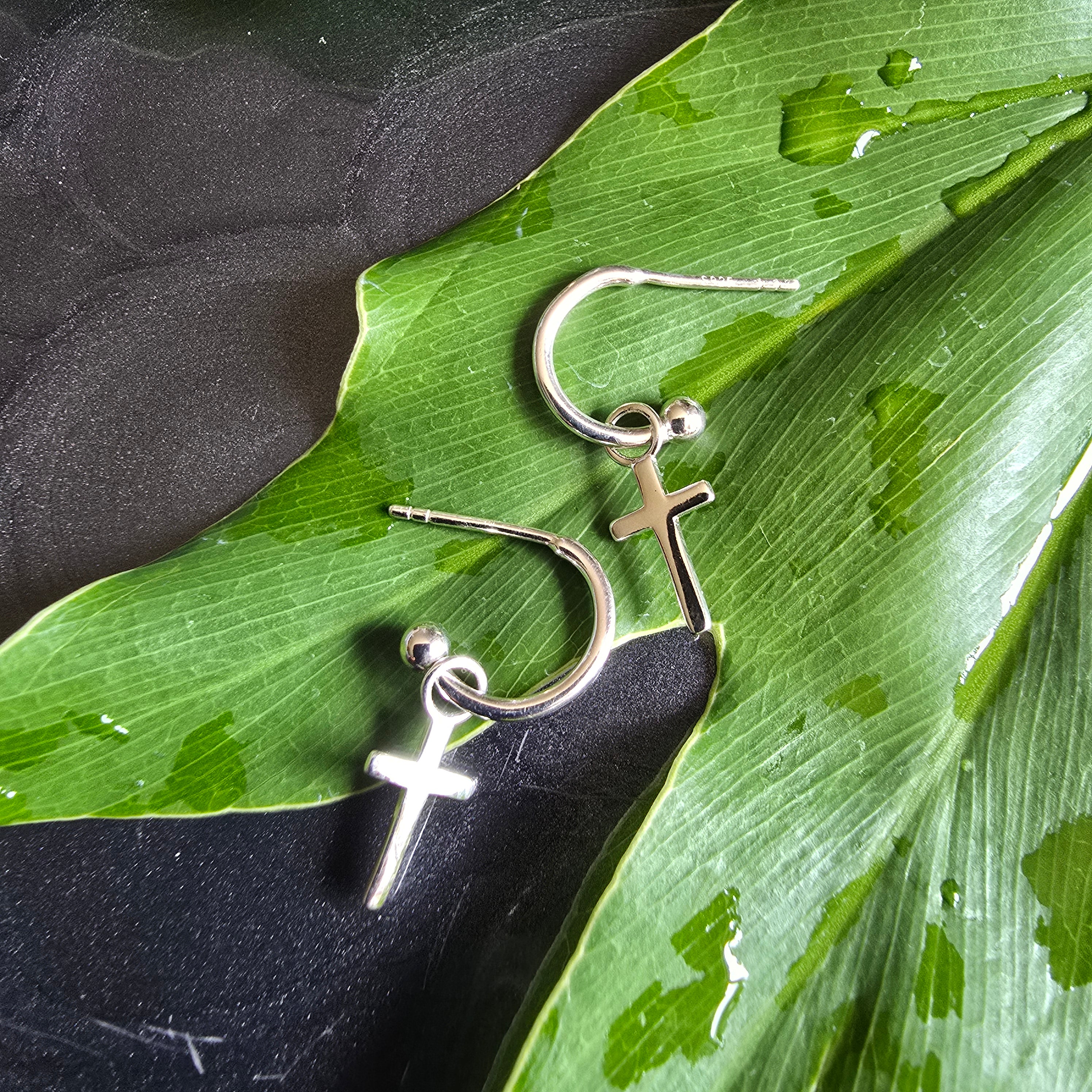 25mm Cross Pretty Woman's