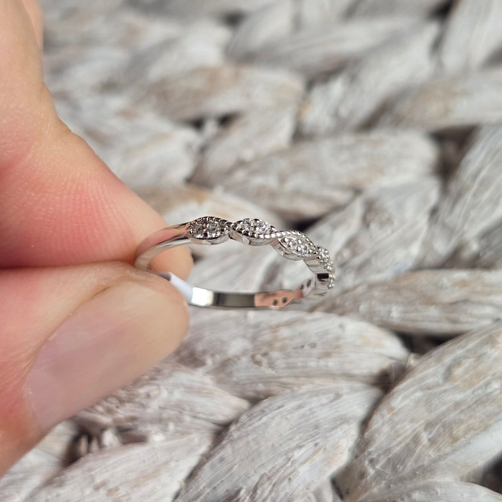 Vintage Waived ring