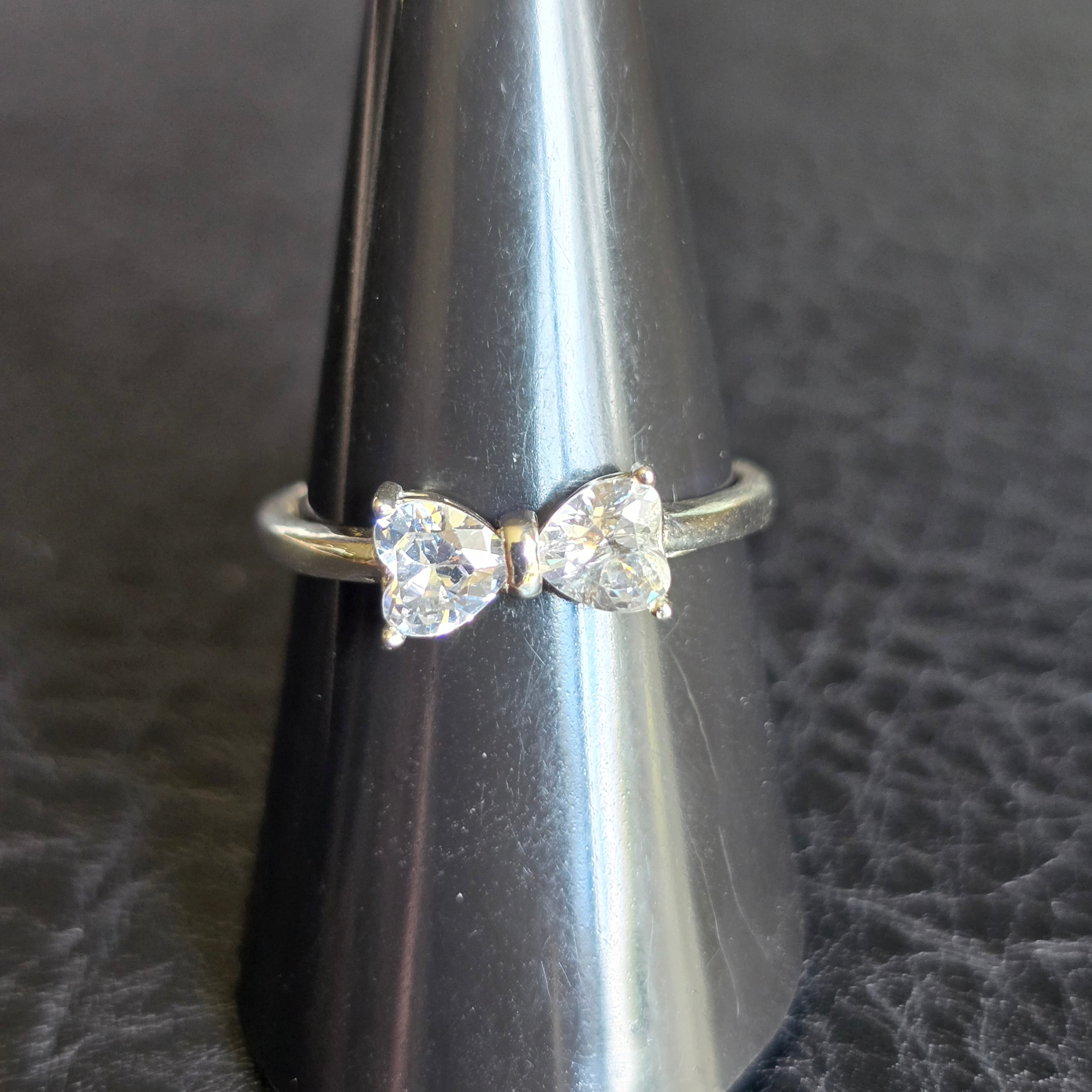 Bowtie Cz ring