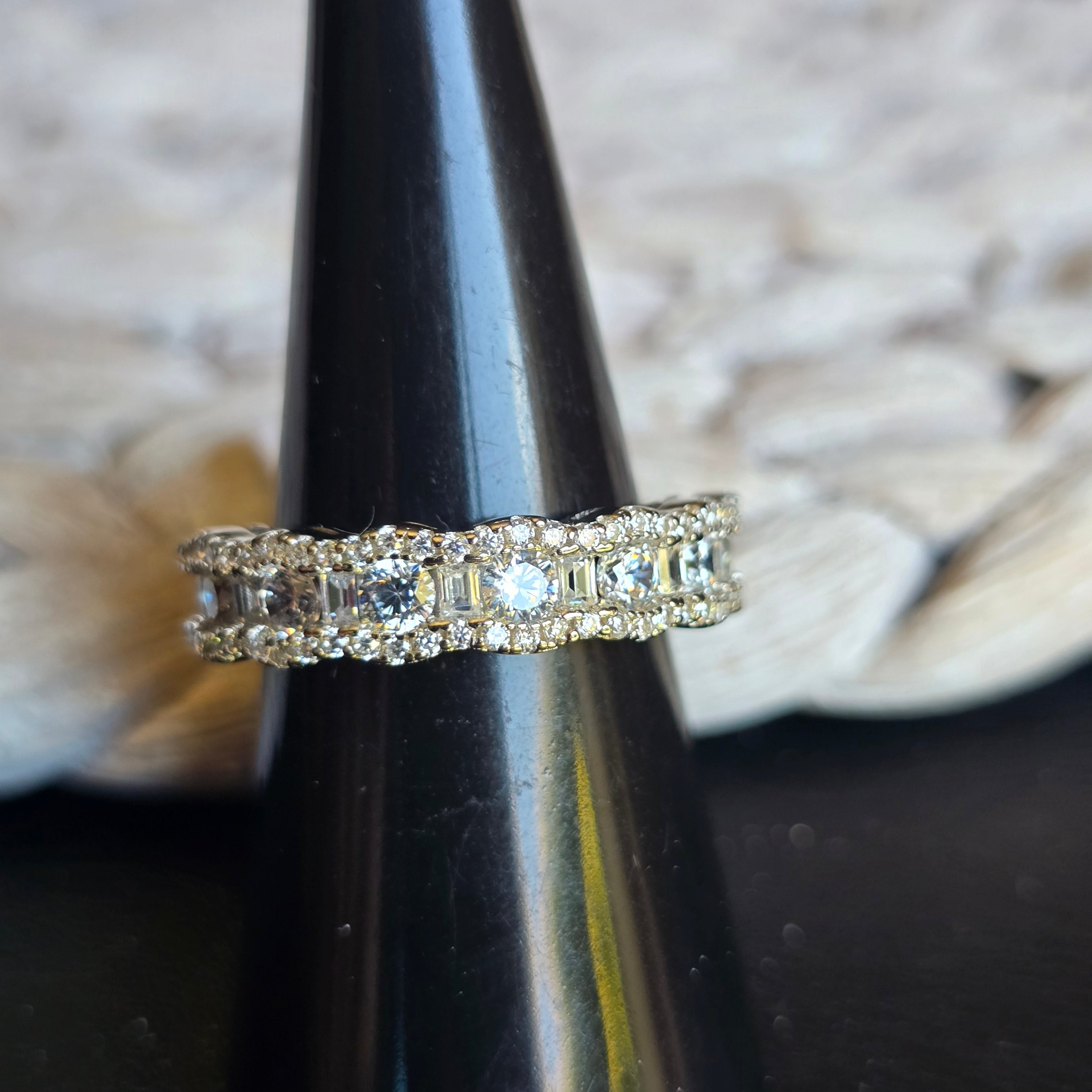 Mixed Cz ring