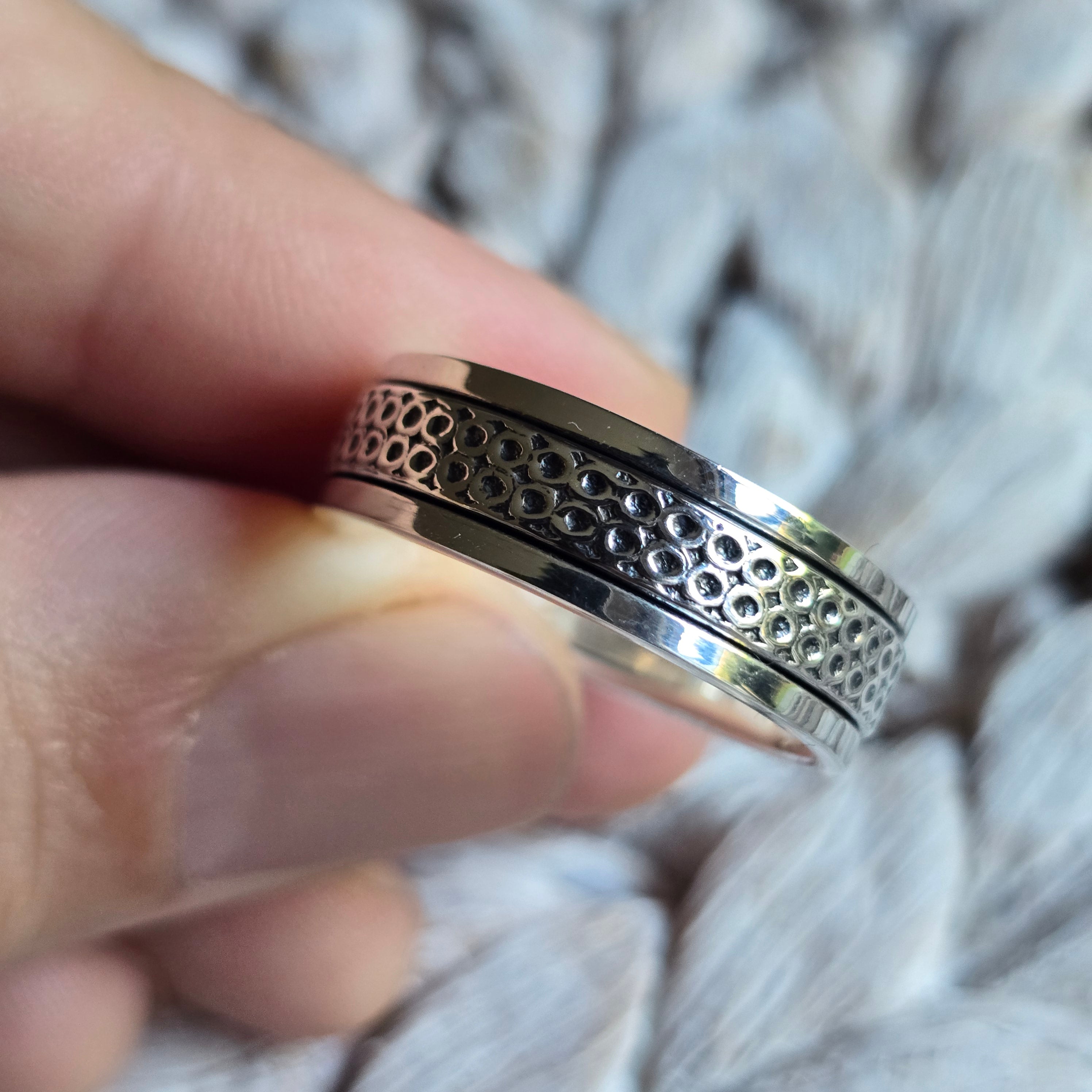 Spinning ring
