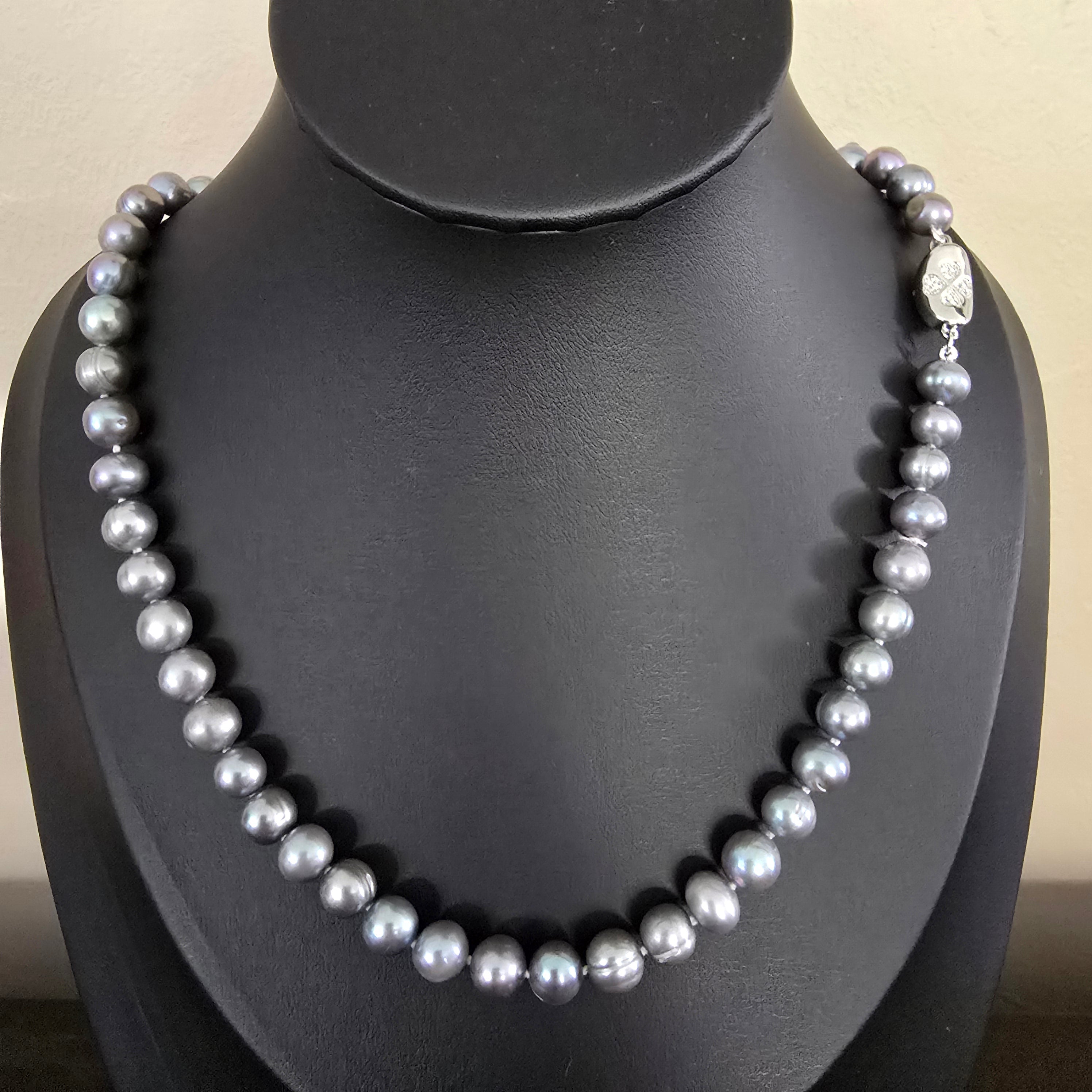 45cm Grey 8mm Pearl Necklace