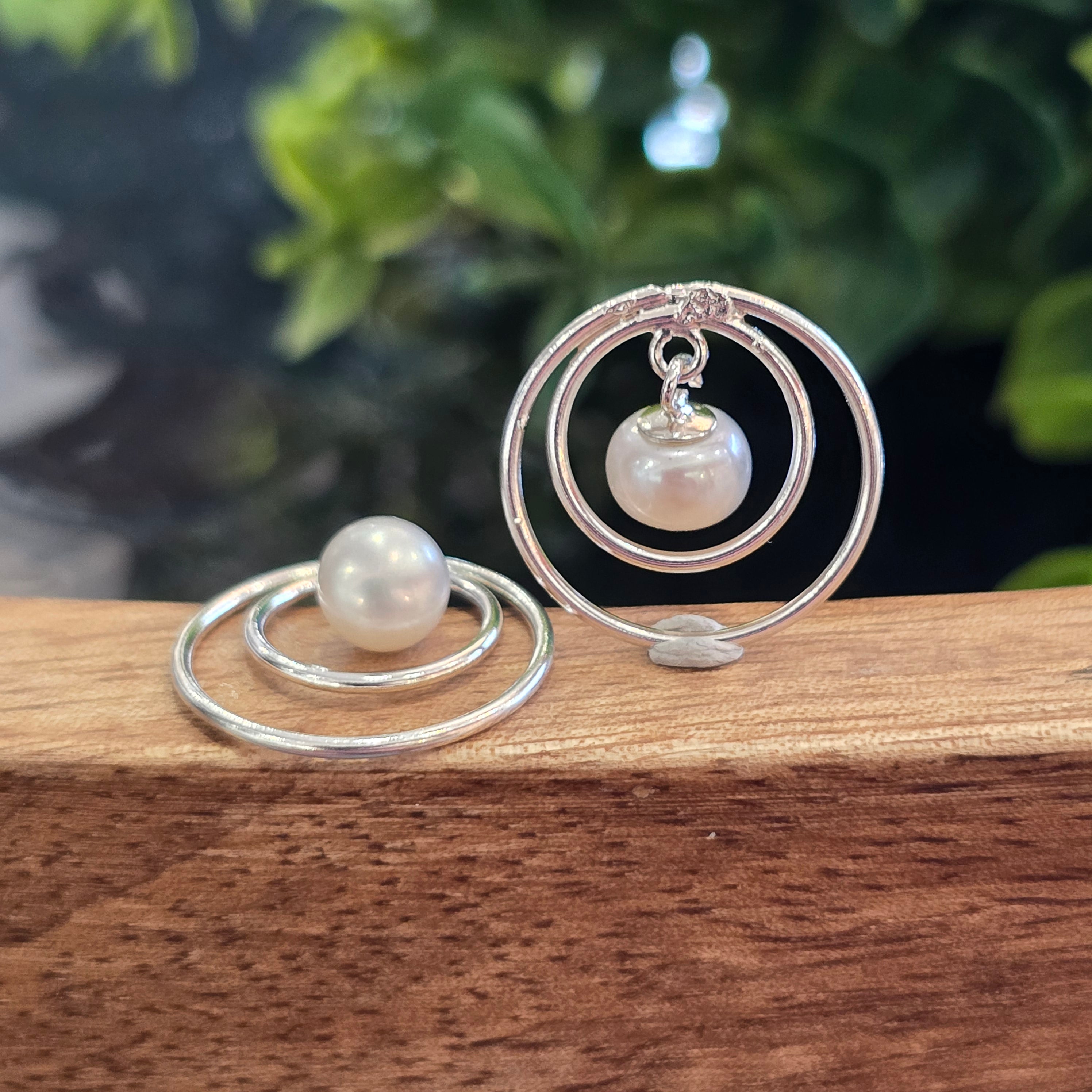 18mm Dangling Pearl Stud