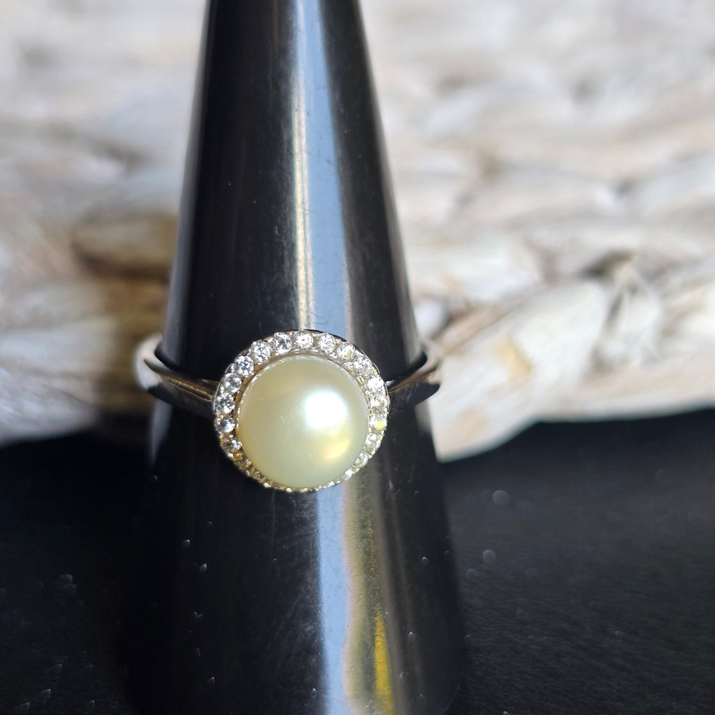 Pearl Halo ring