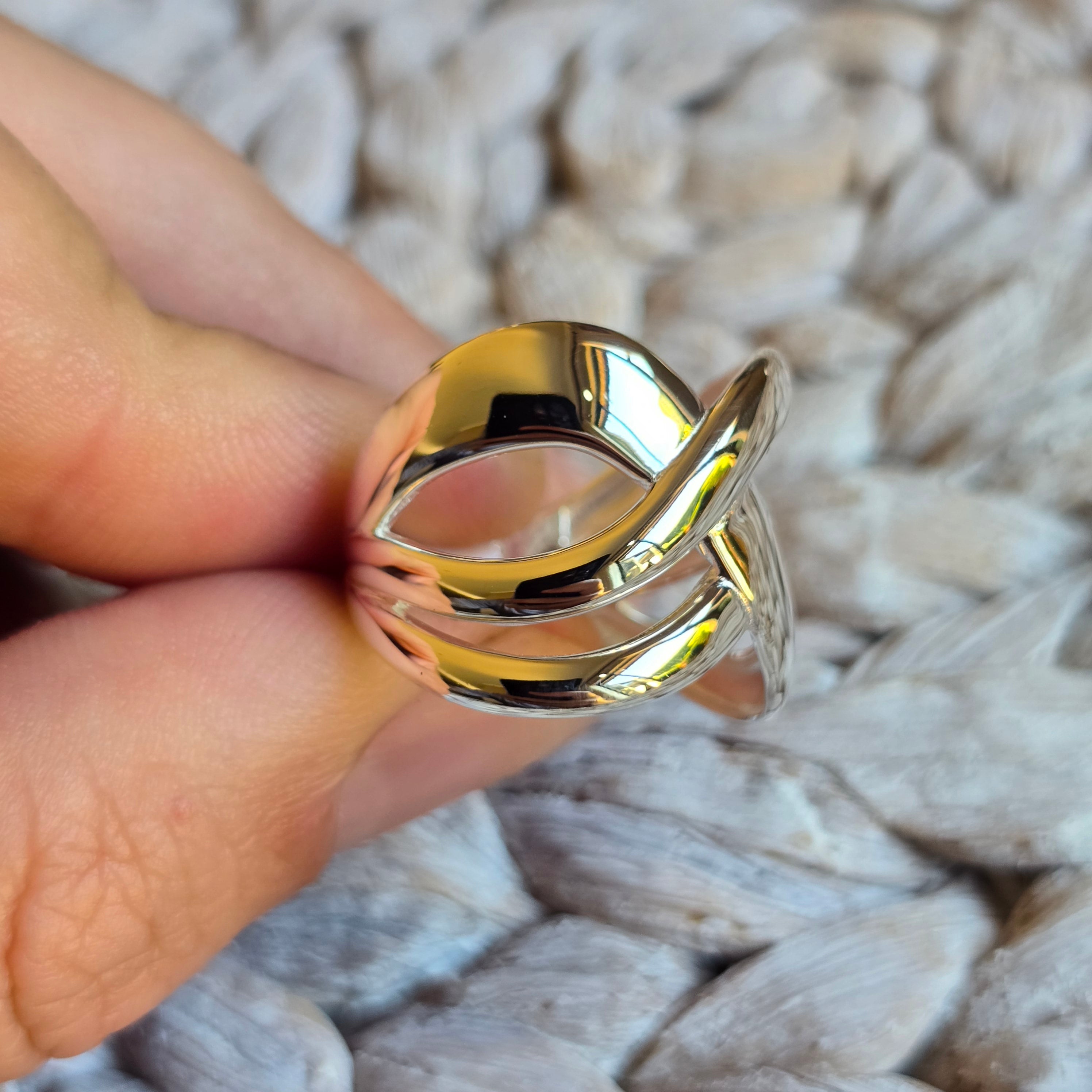 Waived Plain ring