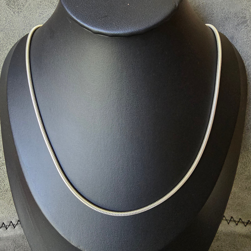 2.2mm Snake Necklace