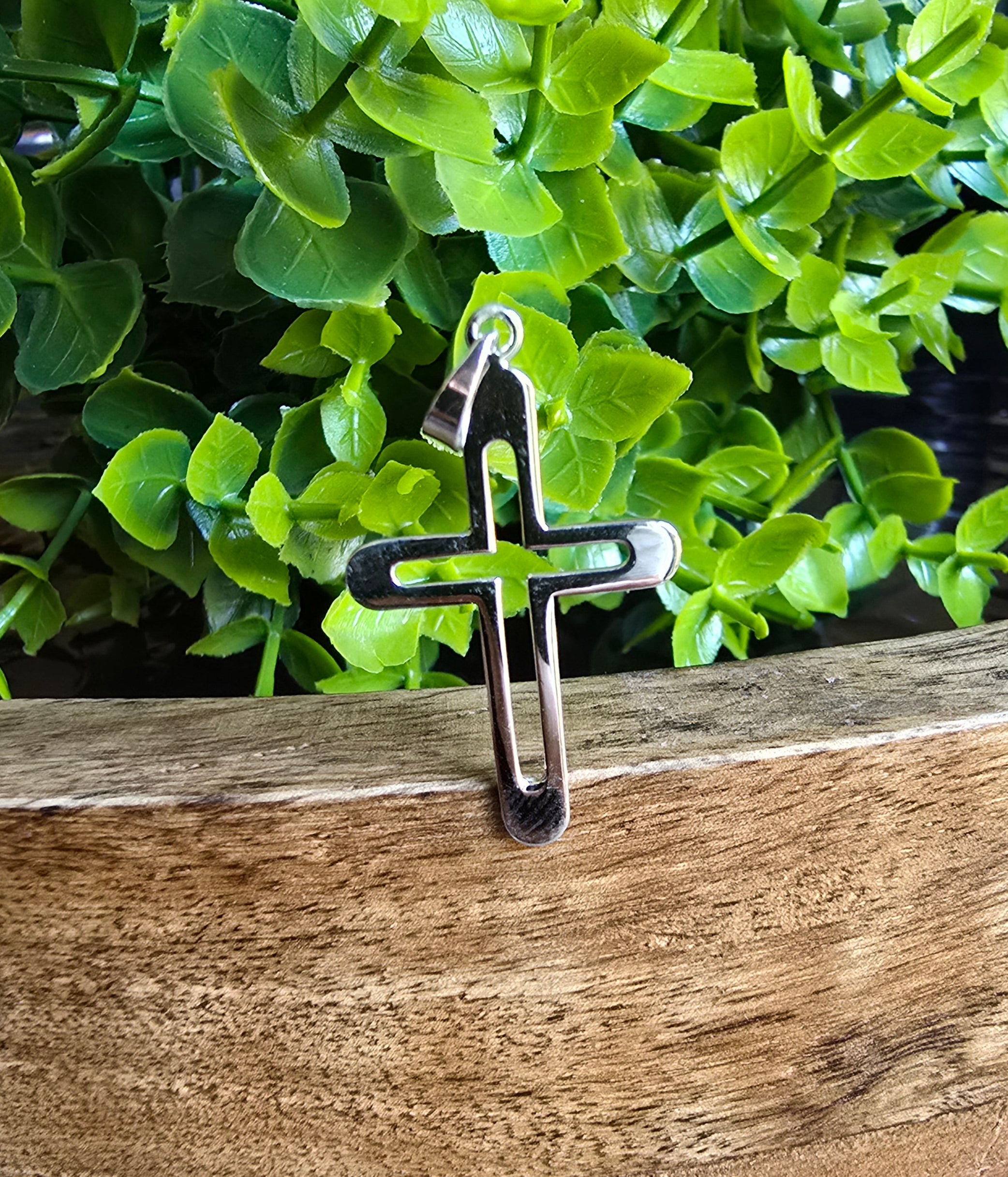 34x20mm Cross Pendant
