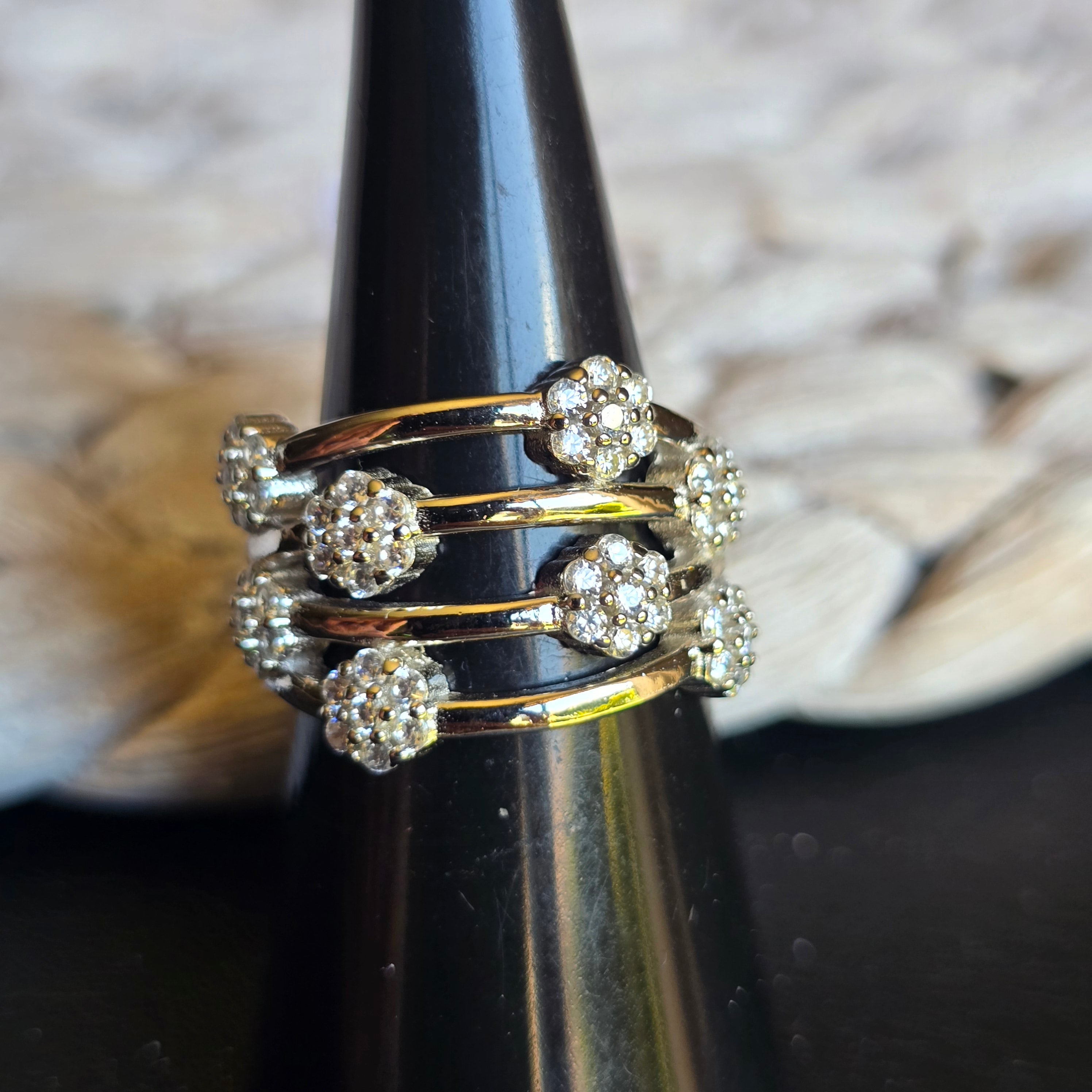 Flower Cz ring