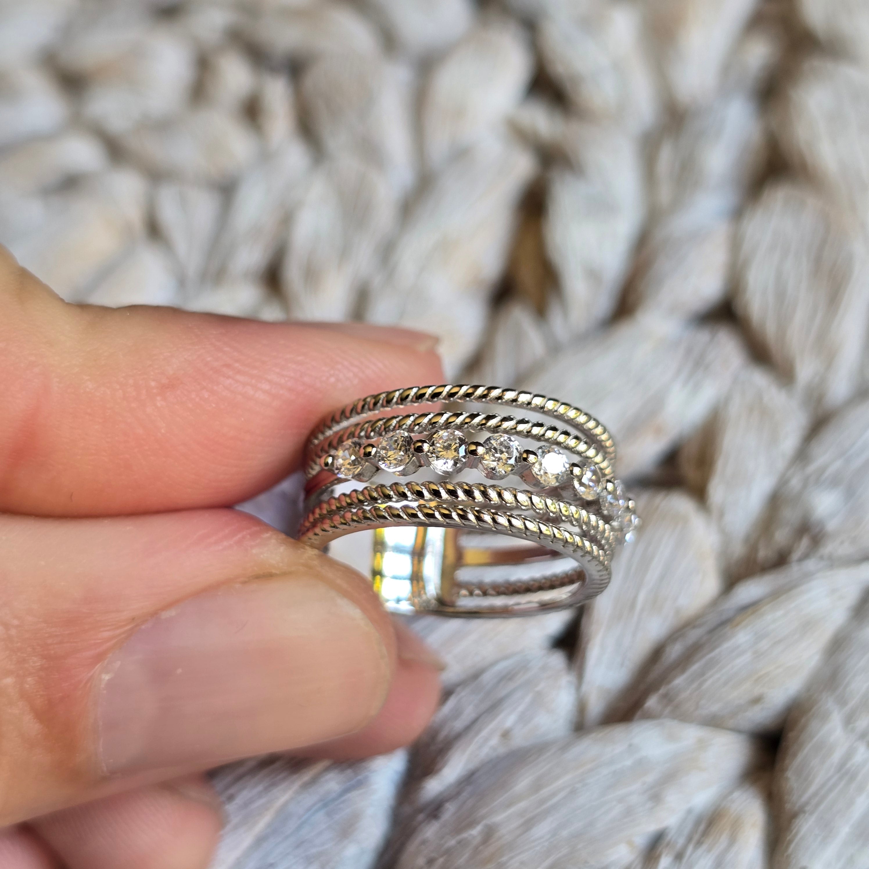 Cz Twisted ring