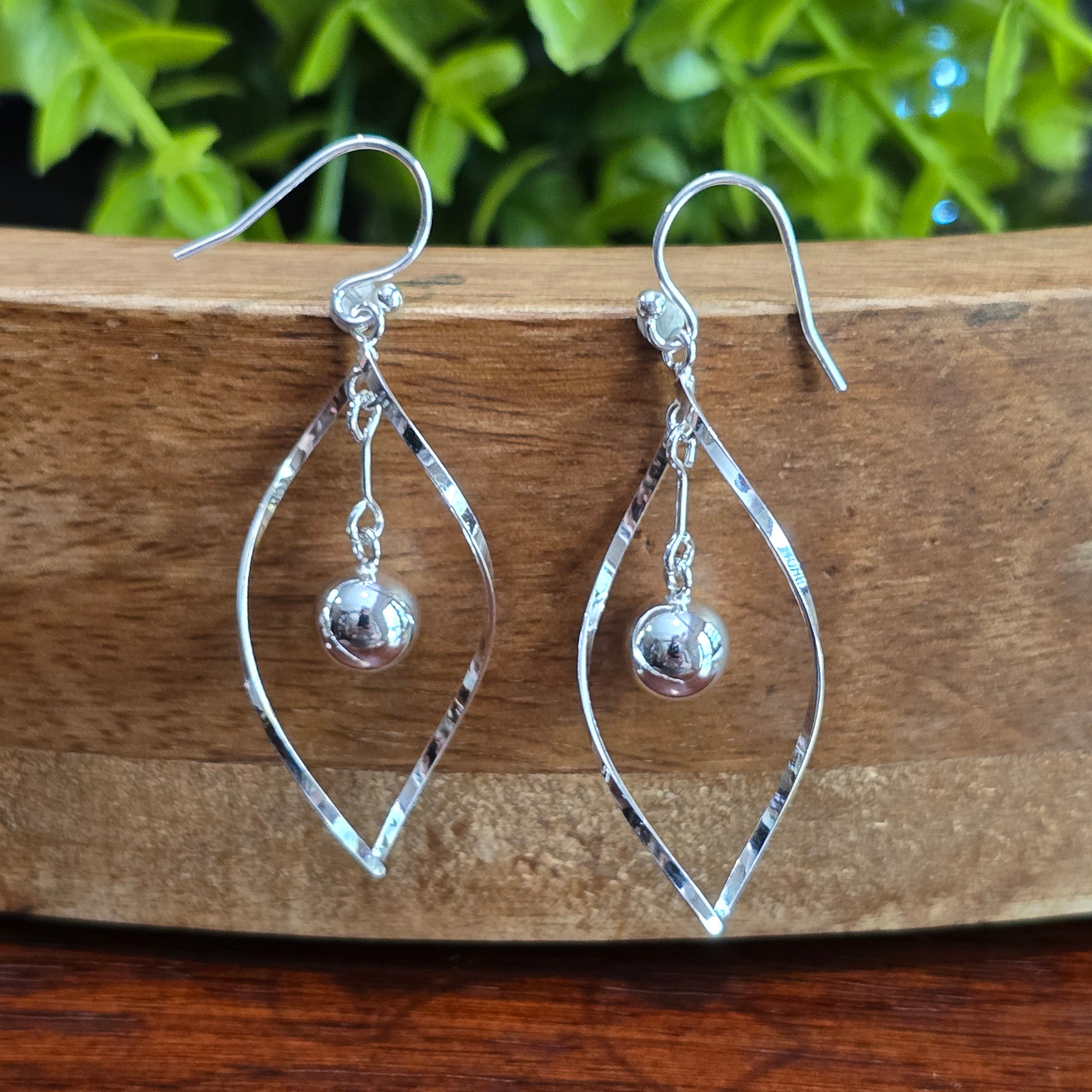 8mm Ball Spiral Dangling