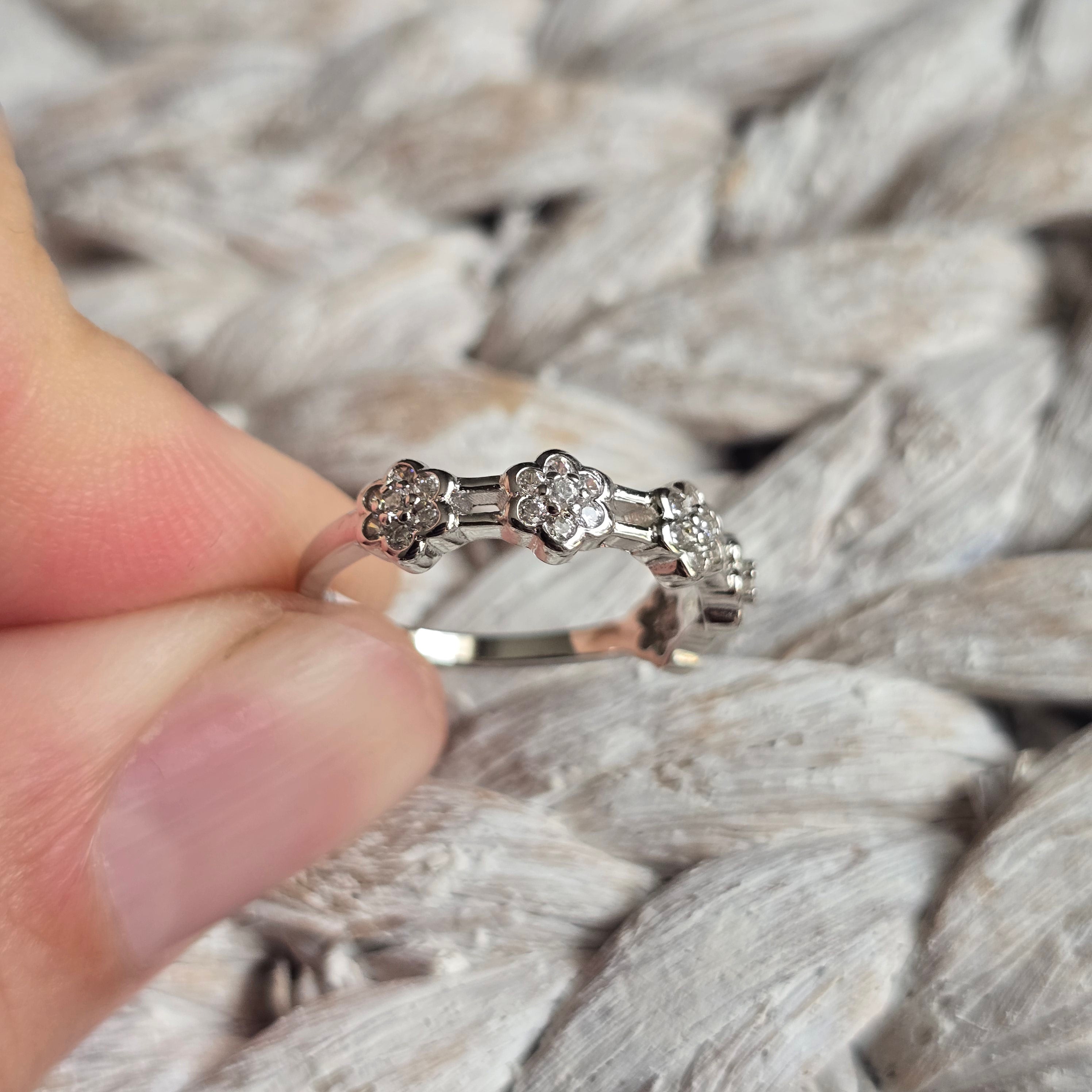 Daisy Stack ring