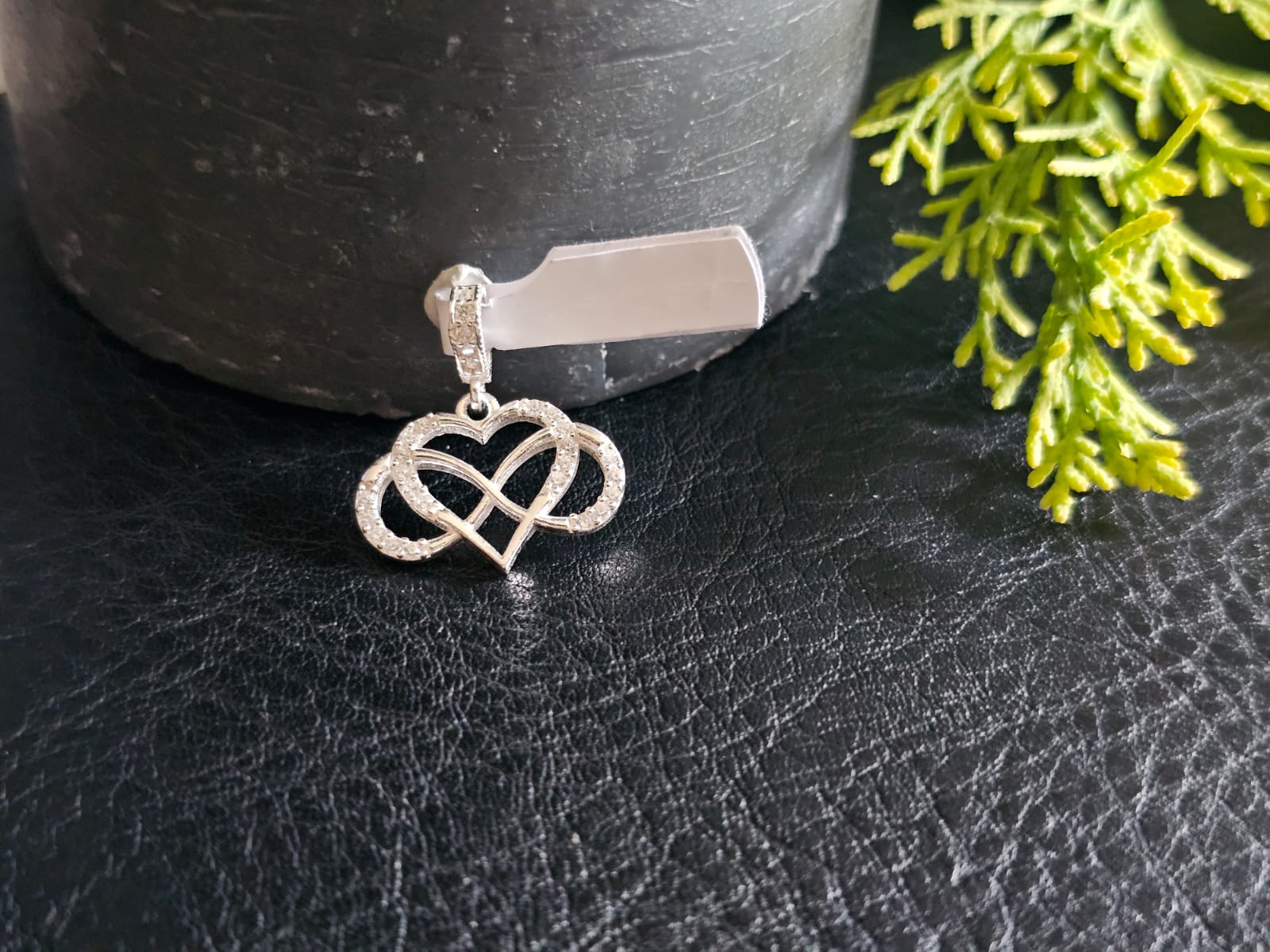 20mm Cz Infinity Heart