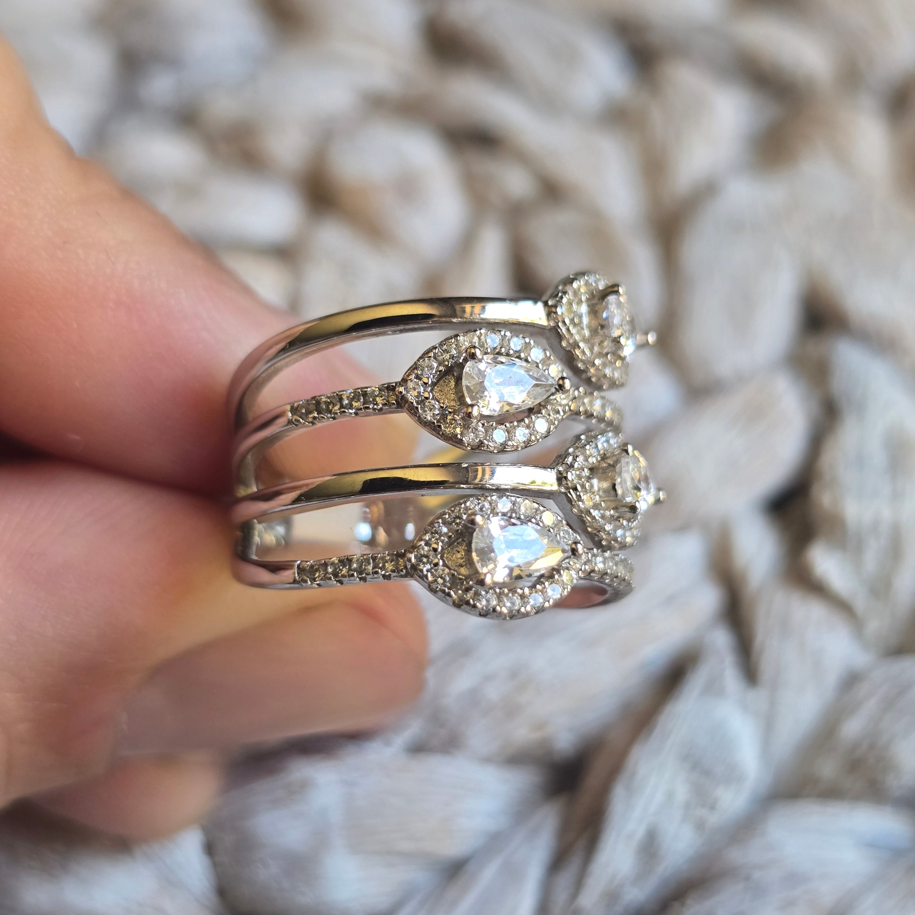 Teardrop Cz ring