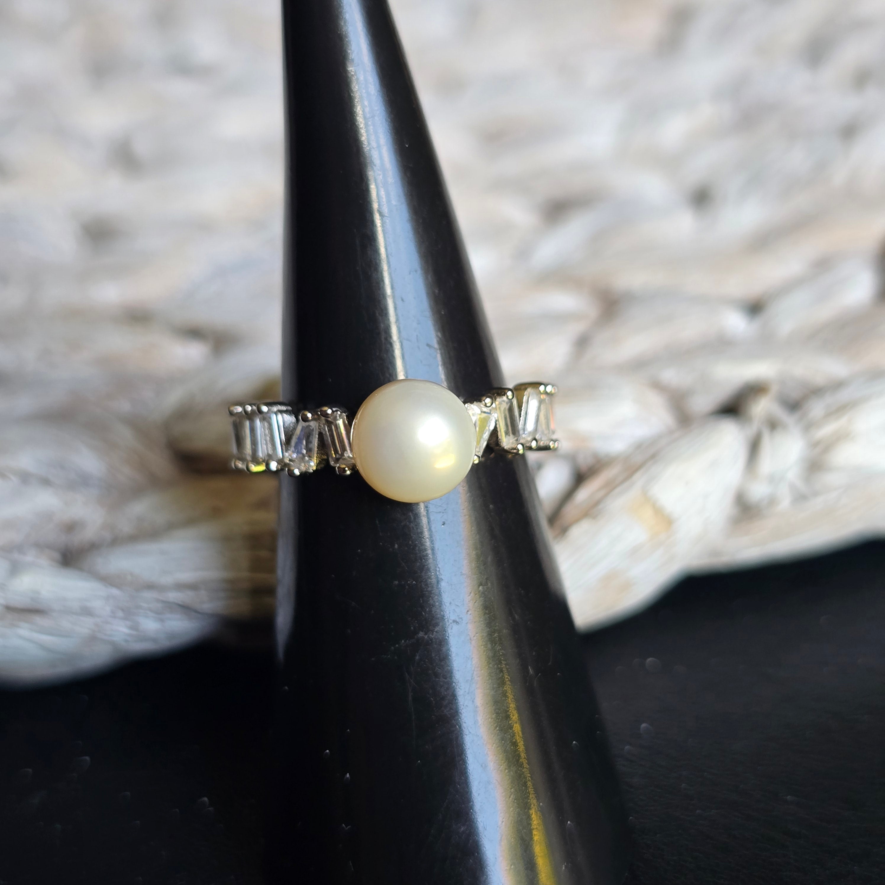 Pearl Bridget ring