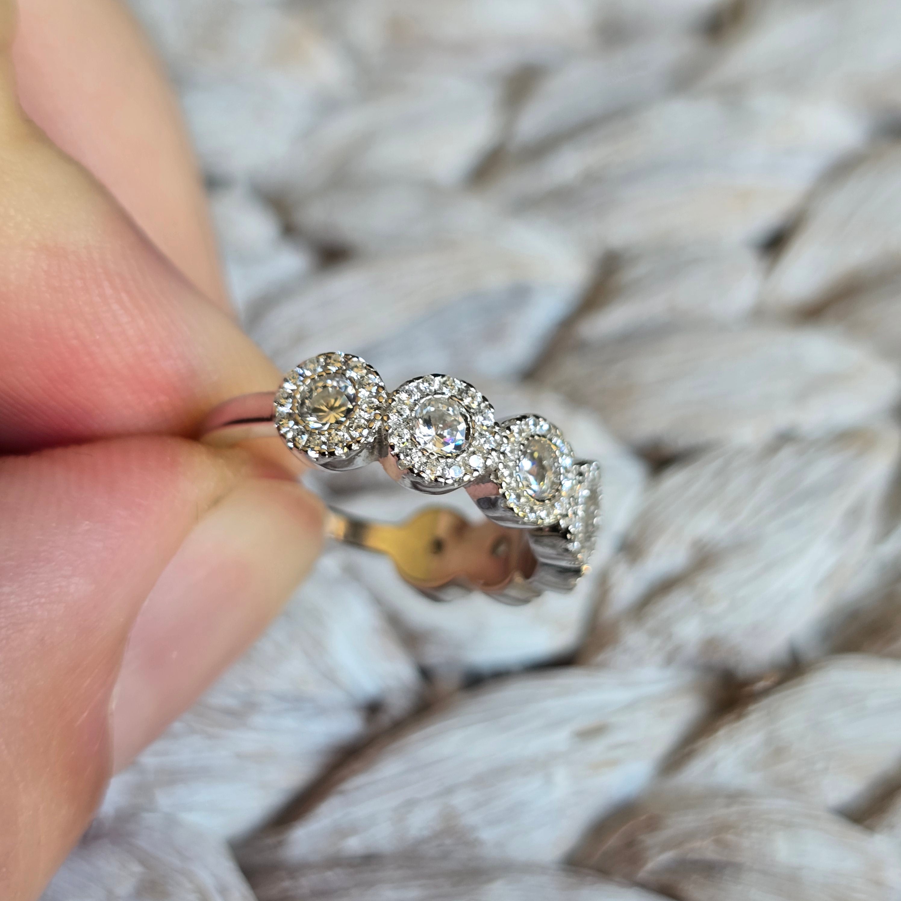 Round Halo Cz ring