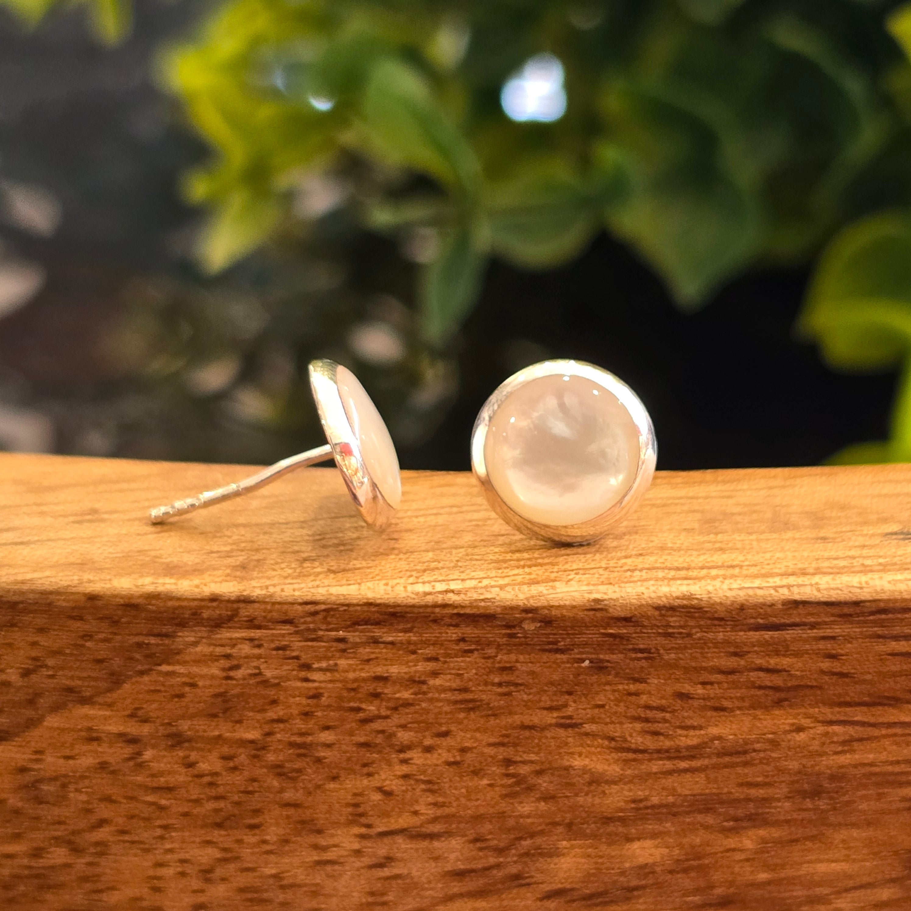 10mm Mother of Pearl