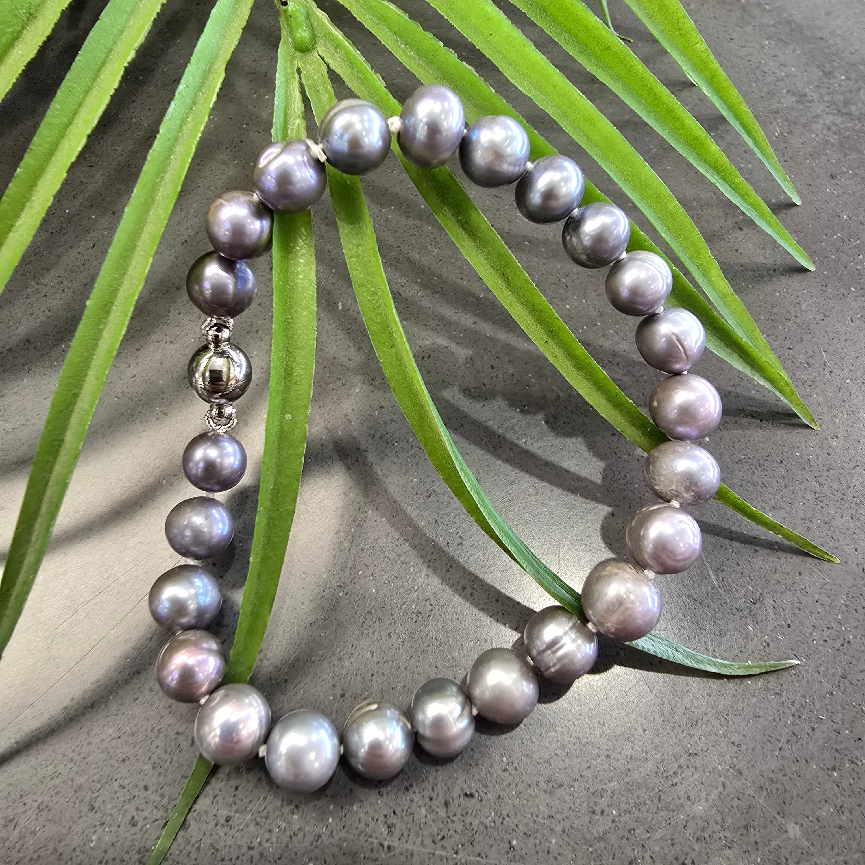 21.5cm Grey Pearl Magnetic Small Ball Clasp