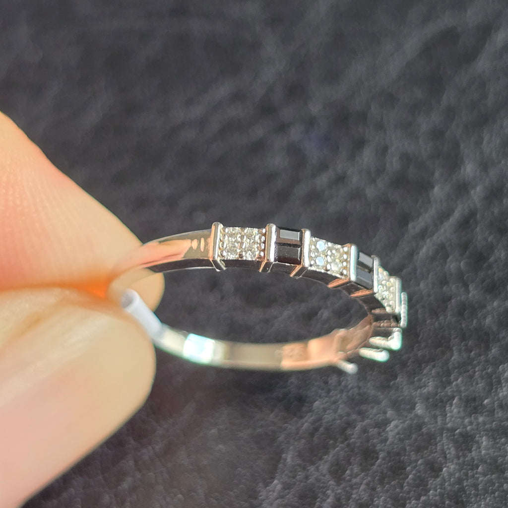 Fine Black Onyx ring