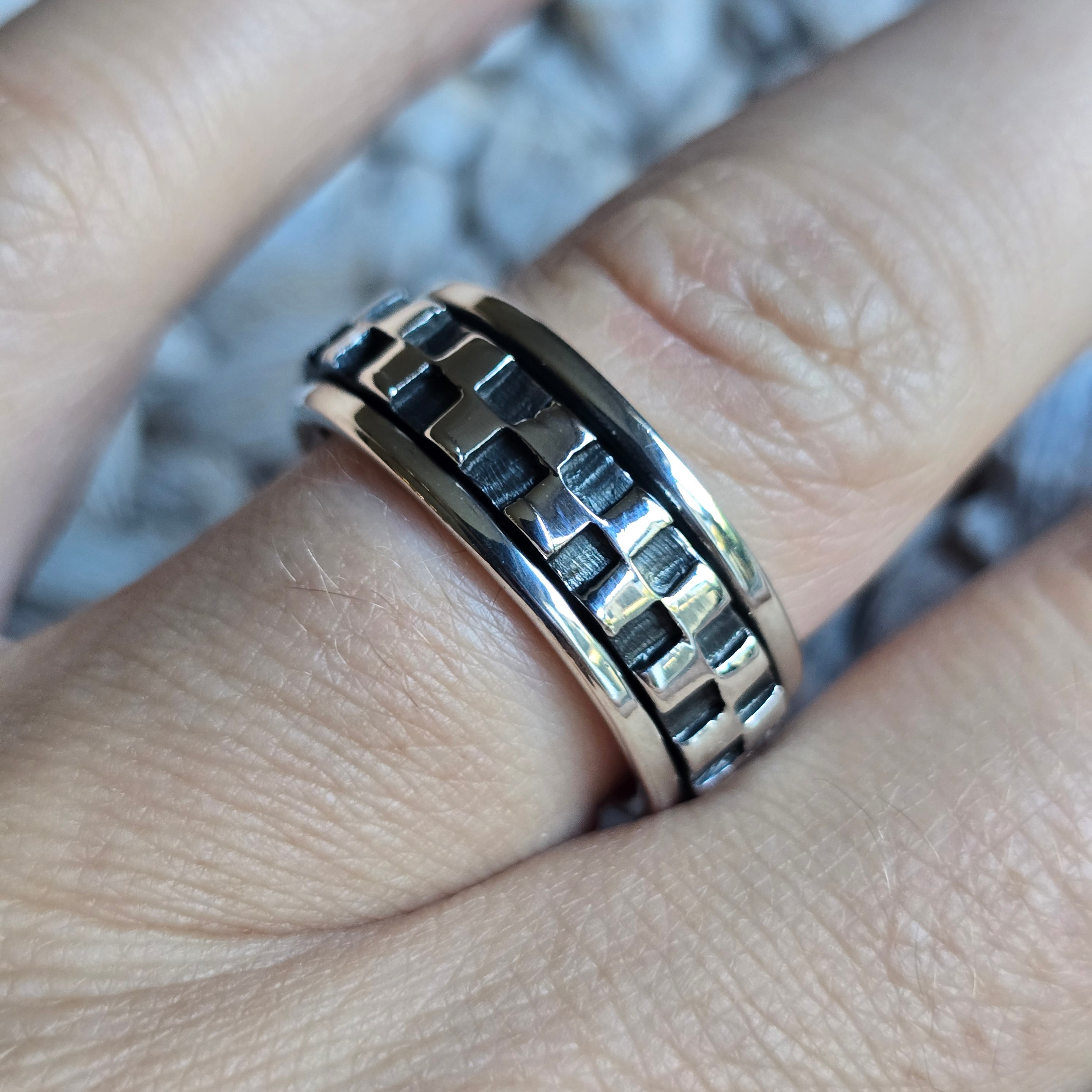 Spinning ring