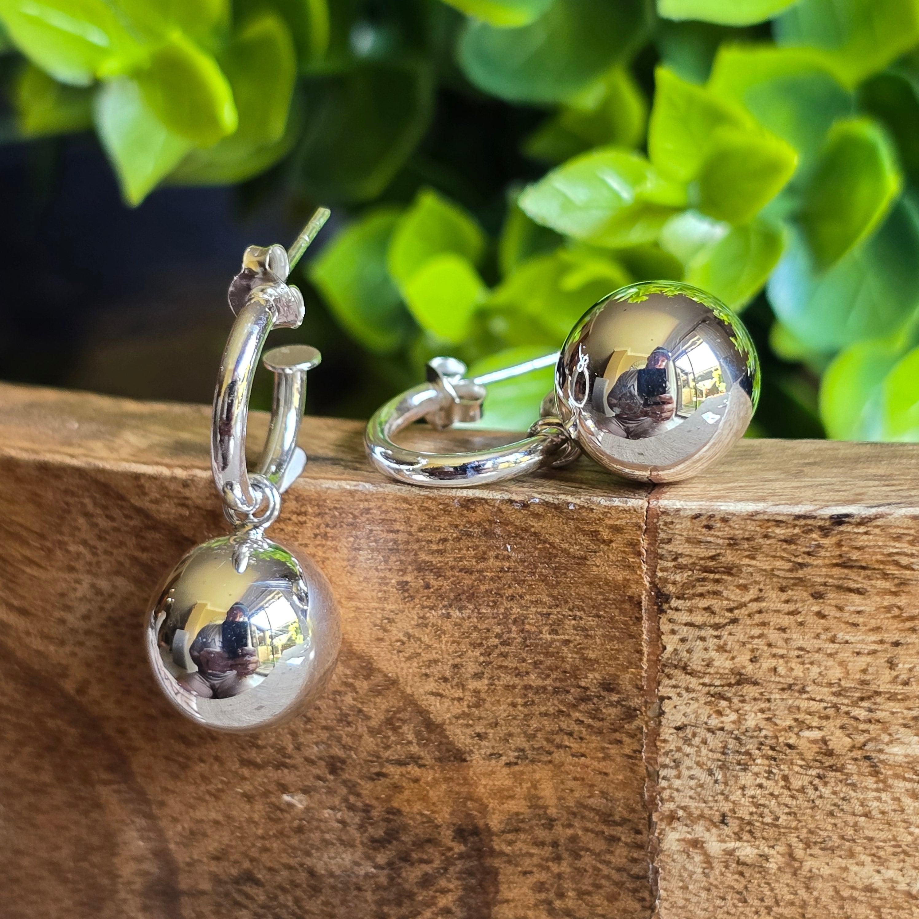 12mm Silver Ball Pretty Woman Studs