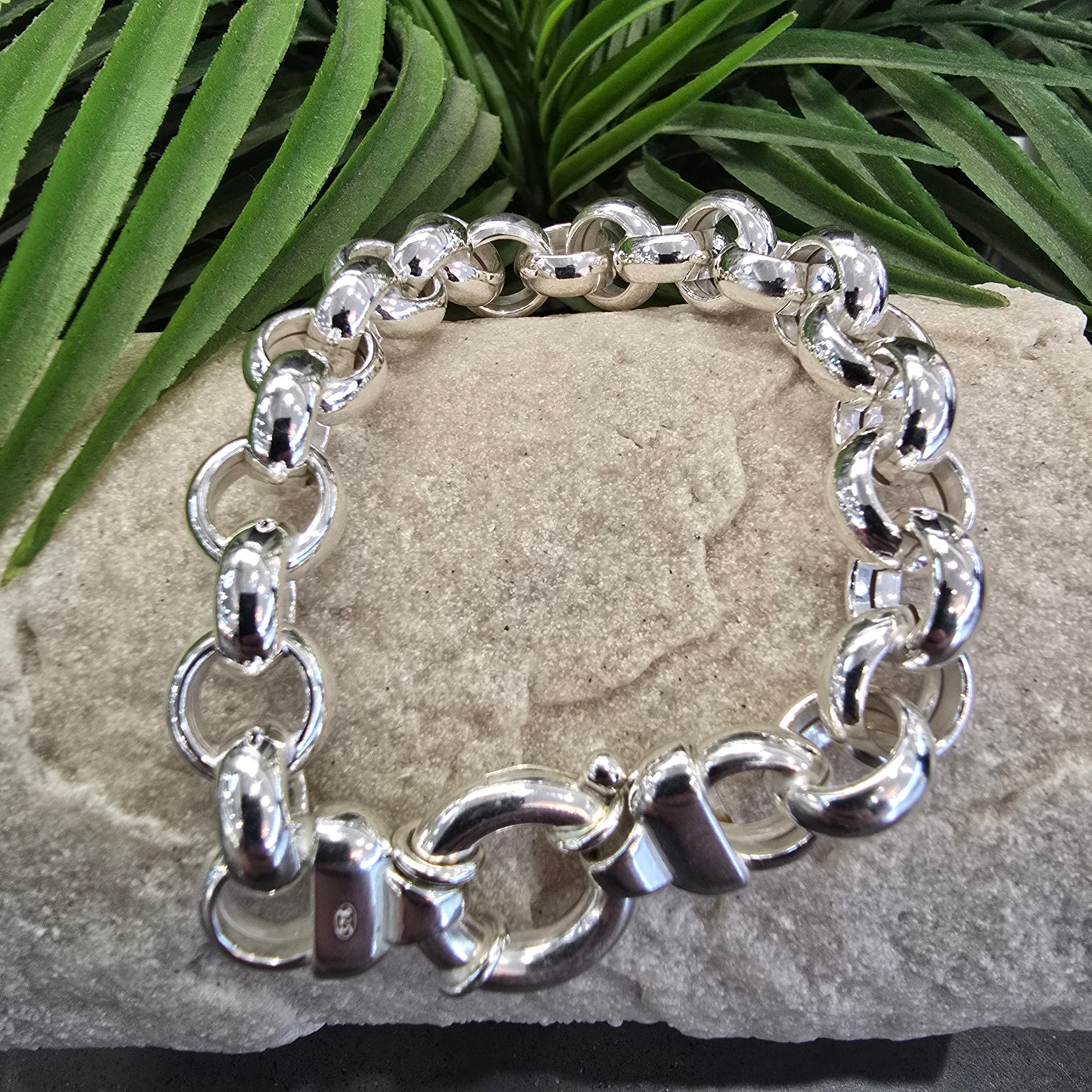 22cm Baulcher 12mm Link Bracelet