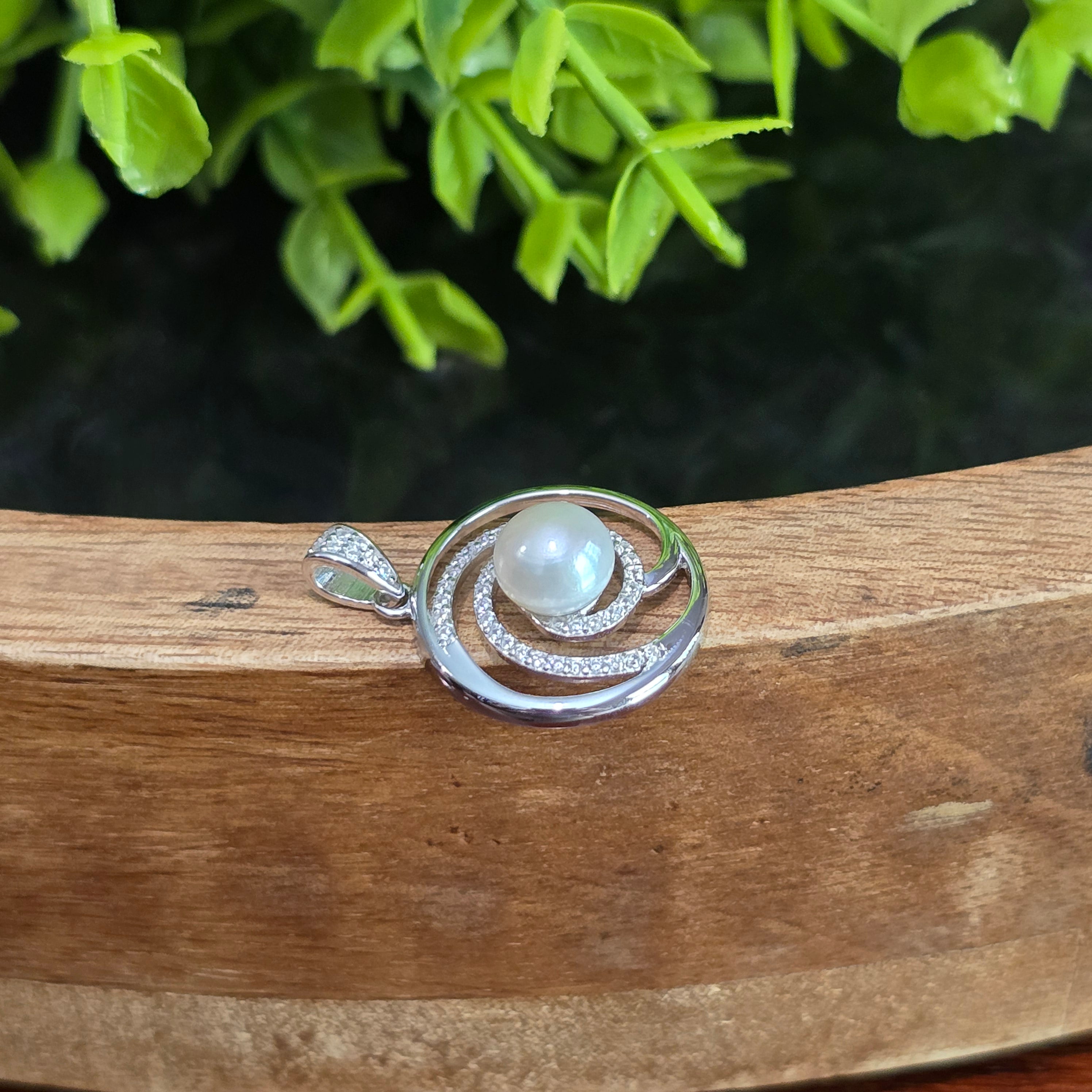 20mm Pearl Pendant